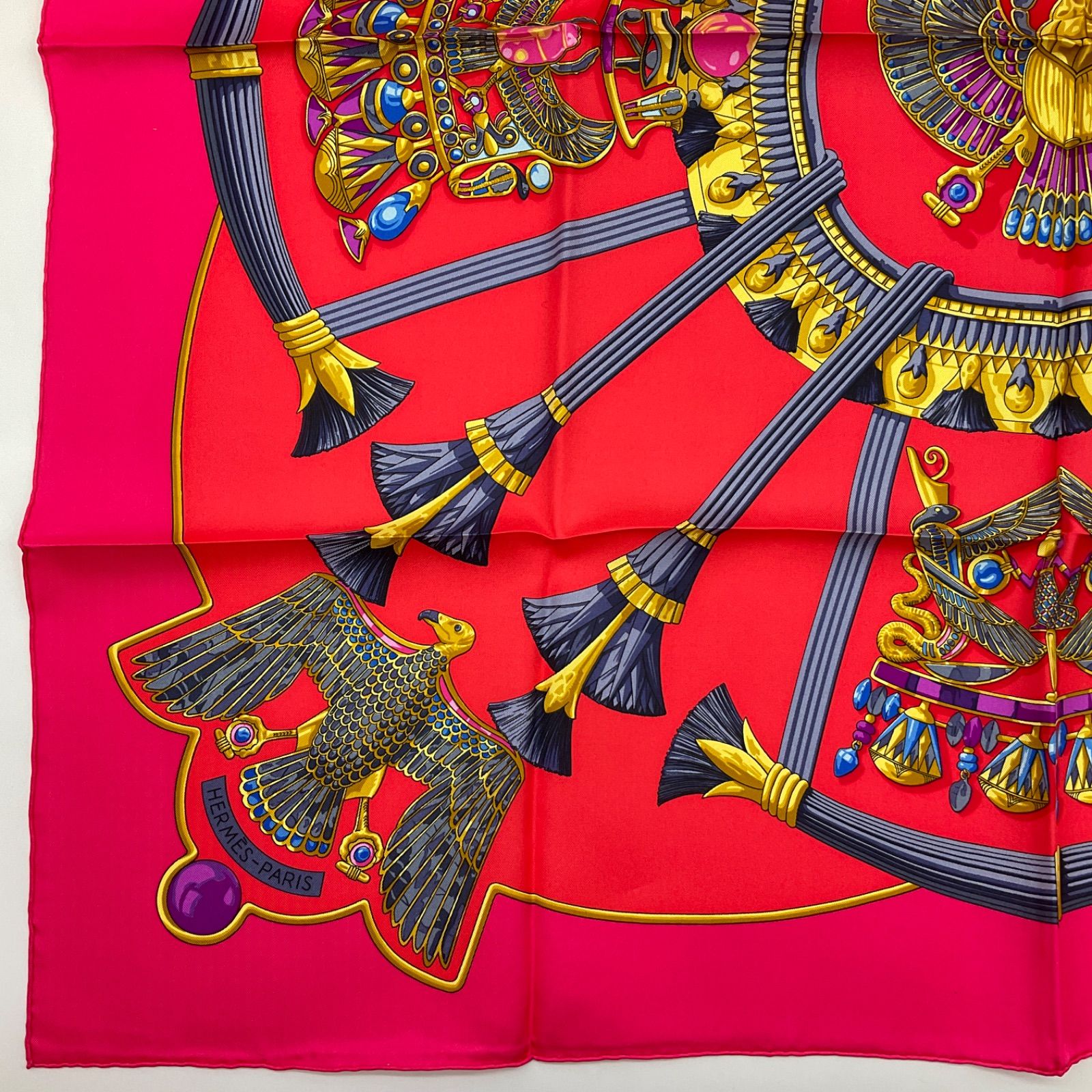 ○HERMES エルメス カレ90 スカーフ 古代エジプト スカラベ柄 ○HERMES エルメス カレ90 スカーフ 古代エジプト スカラベ柄