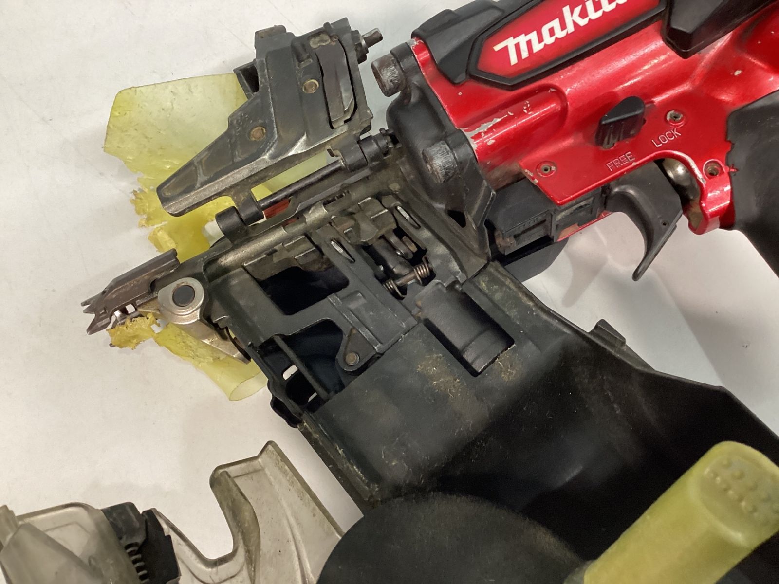 超特価商品！ マキタ makita AN730H 高圧釘打ち機【リライズ野田愛宕店 