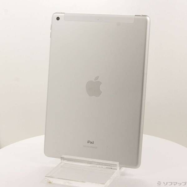iPad 第7世代 32GB シルバー docomoロック解除SIMフリー - メルカリ