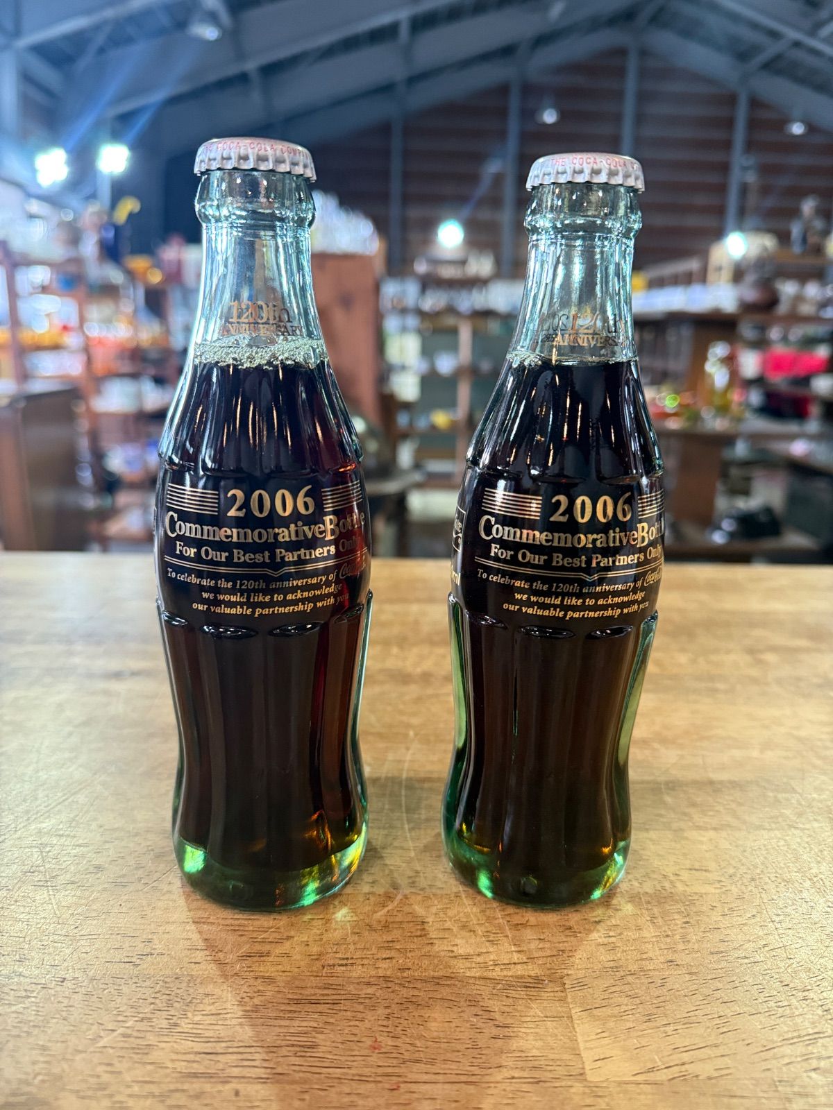 コカコーラ120thANNIVERSARY コカ・コーラ 120周年 2本セット - メルカリ