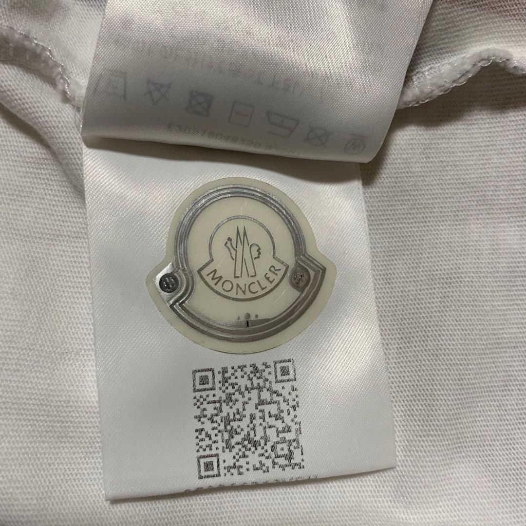 美品　MONCLER ホワイト　Tシャツ　S　国内正規品　3S667 MONCLER ホワイト Tシャツ S 国内正規品 3S667 - メルカリ