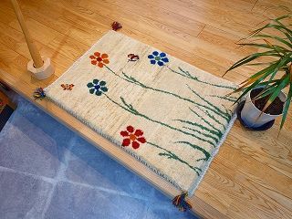 ペルシャ ギャッベ 玄関 小判型 88×60 アイボリー 蔦 花 ギャッベ 玄関