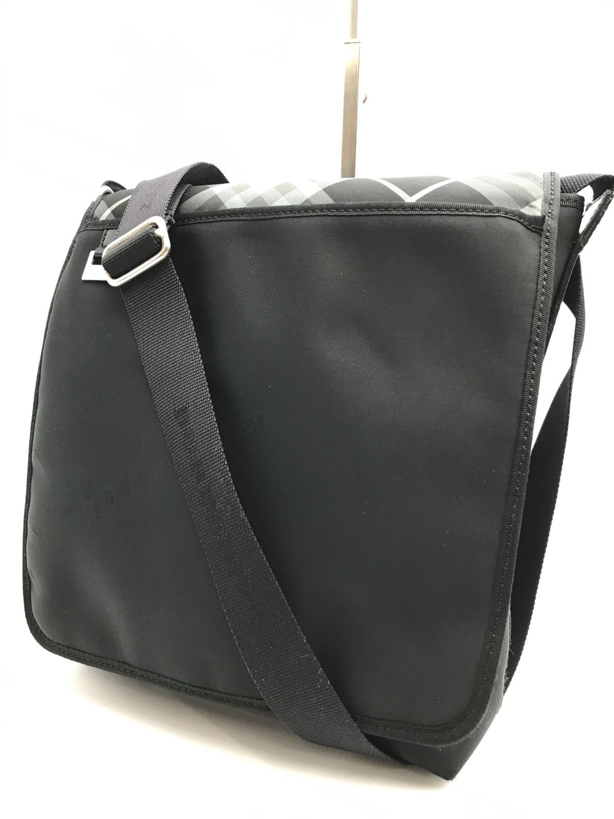 BURBERRY バーバリー ショルダーバッグ メッセンジャー フラップ ワンショルダー チェック 1481
