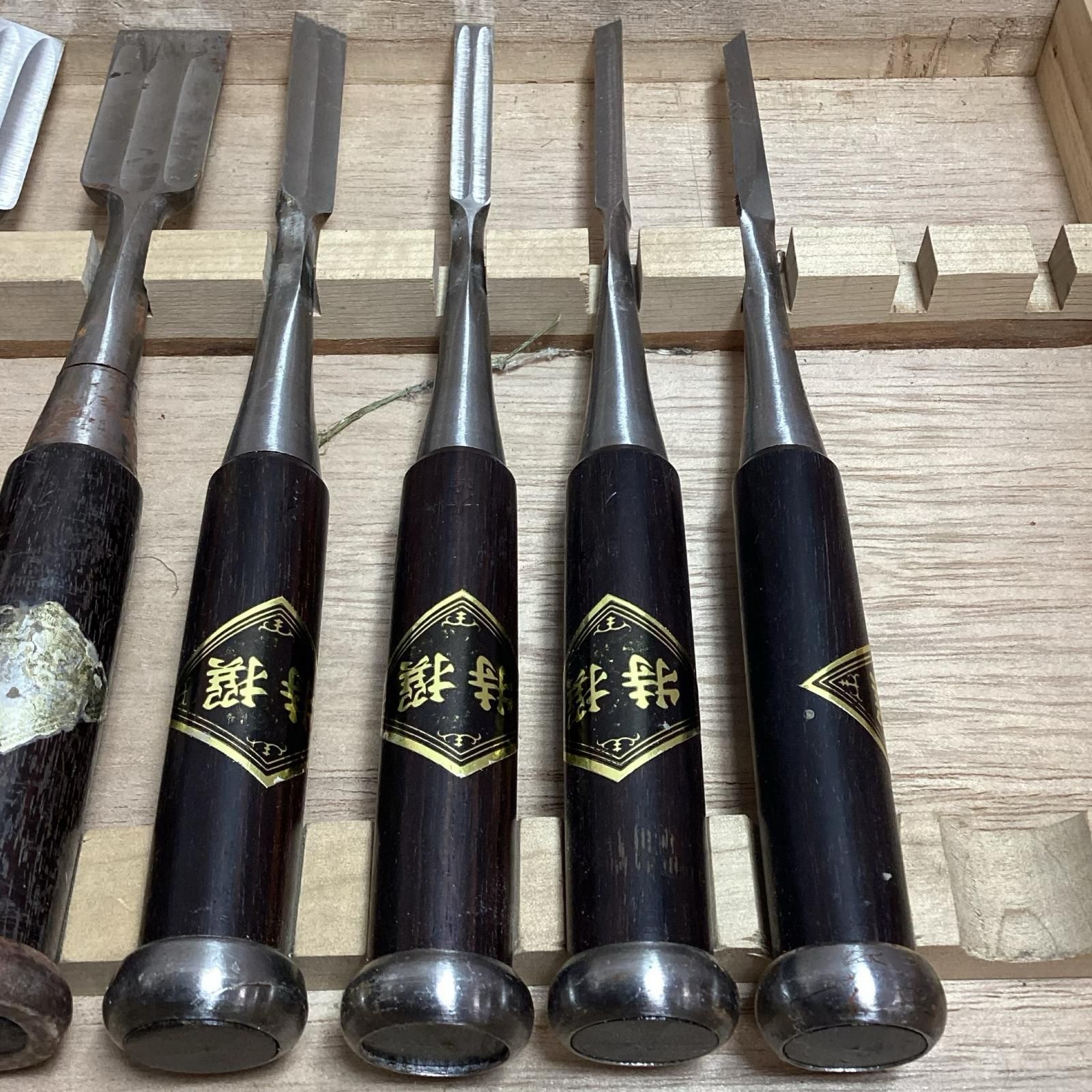 市定 大工道具 ノミ 市定 8本セット 2本欠品 一部サビあり - メルカリ