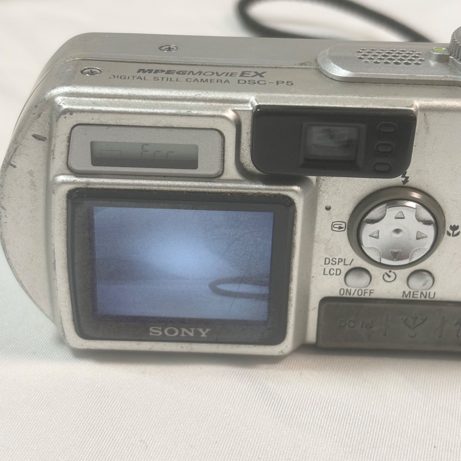 送料無料】【ジャンク品扱い】SONY/ソニー/Cyber Shot DSC-P5/シルバー 