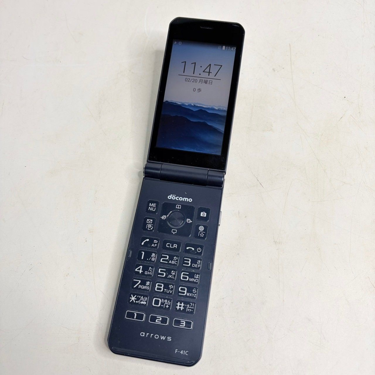 AA5722A arrowsケータイ F-41C 4G ガラホ simフリー レビュー高評価の商品！ ベーシック ケータイ 【良品】arrows arrows