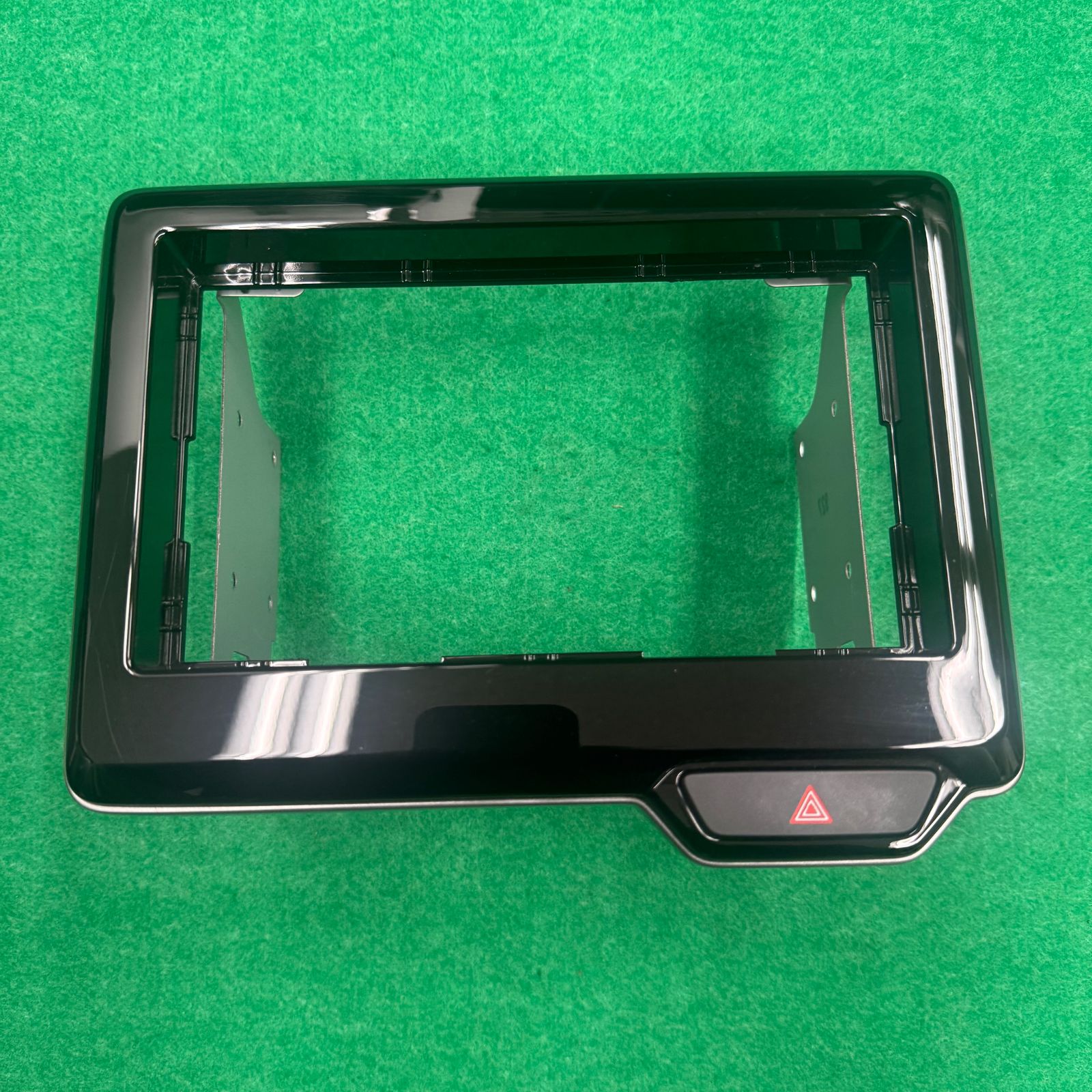 ホンダ HONDA N-BOX JF3 純正 オーディオパネル ステー・ハザード