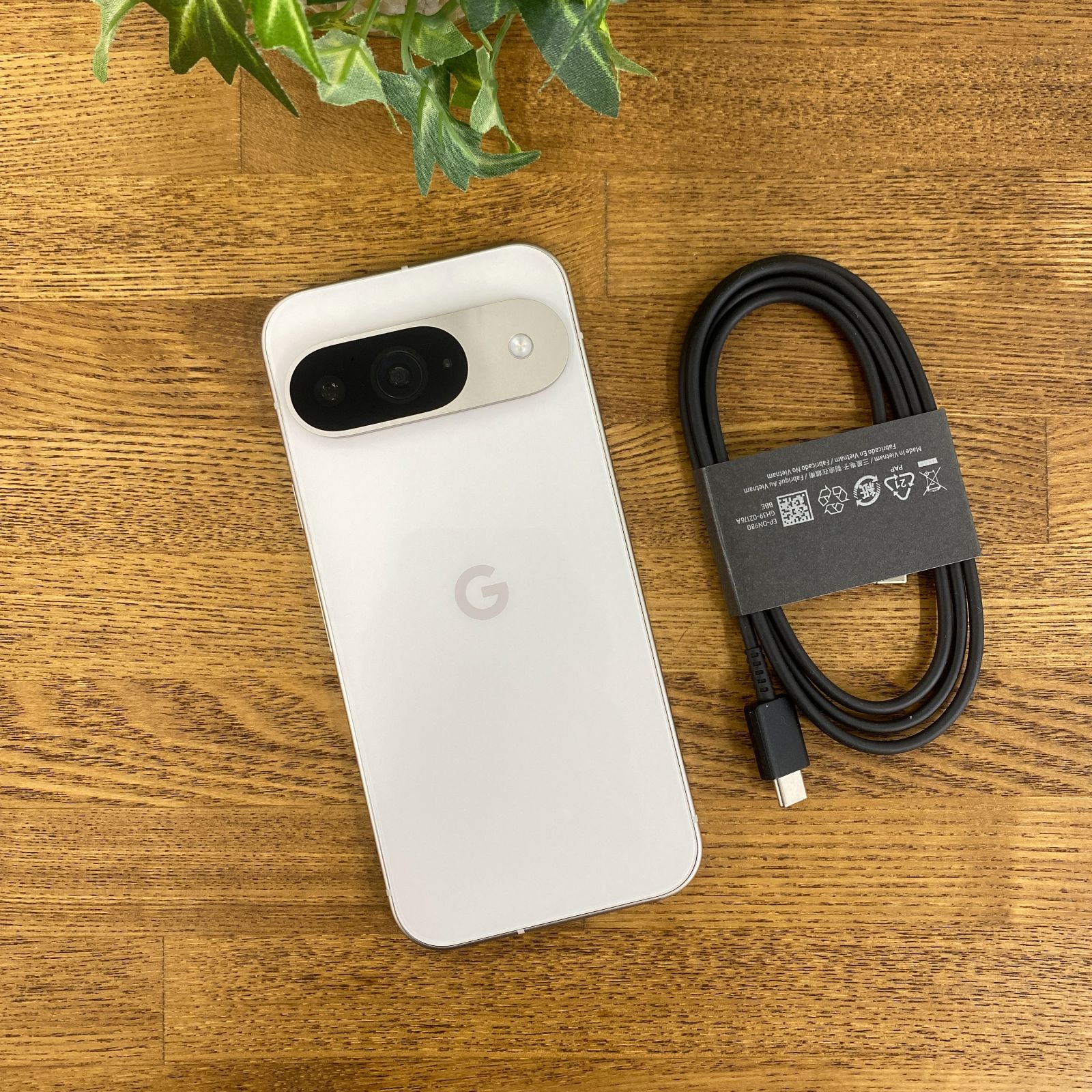 新品同様Google Pixel 9 128Gb ポーセリン 国内SIMフリー 送料無料 