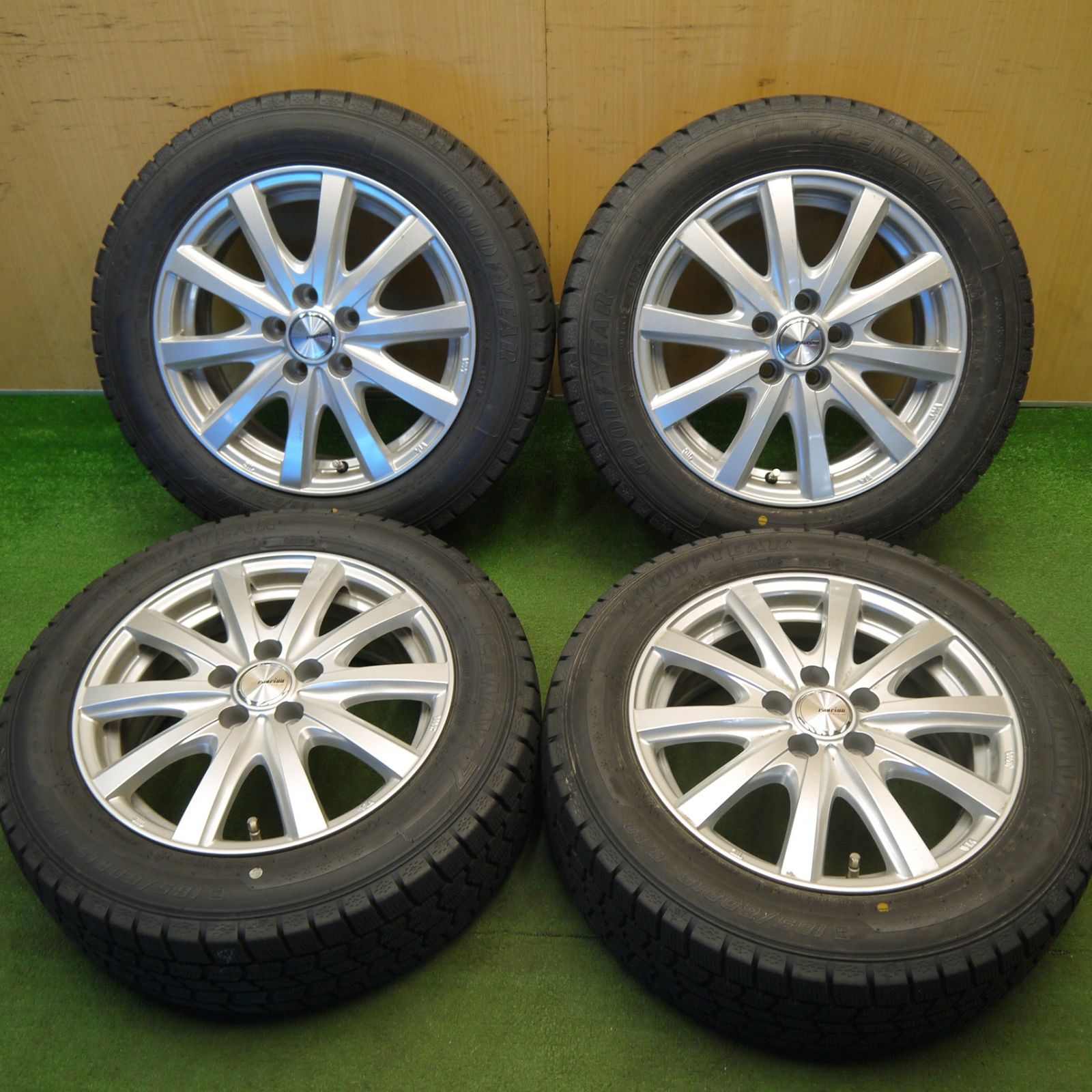 超バリ溝！23年！キレイ！9.5分以上☆シエンタ 等 185/60R15 