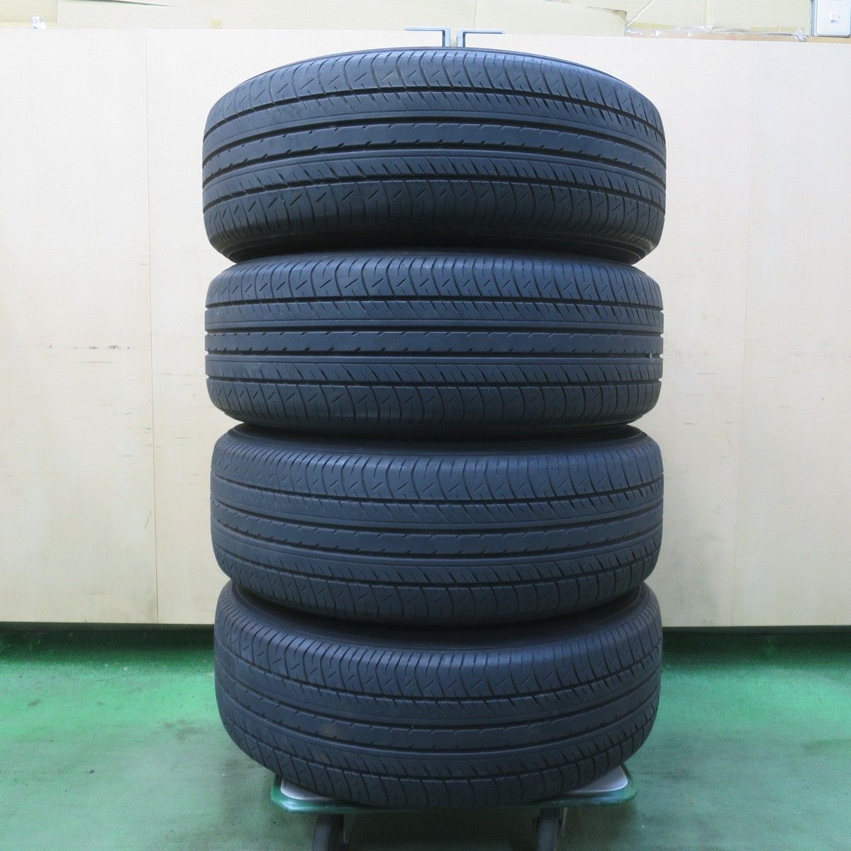 キレイ☆トヨタ 130系 マークX 250S 純正 215/60R16 ヨコハマ dB 