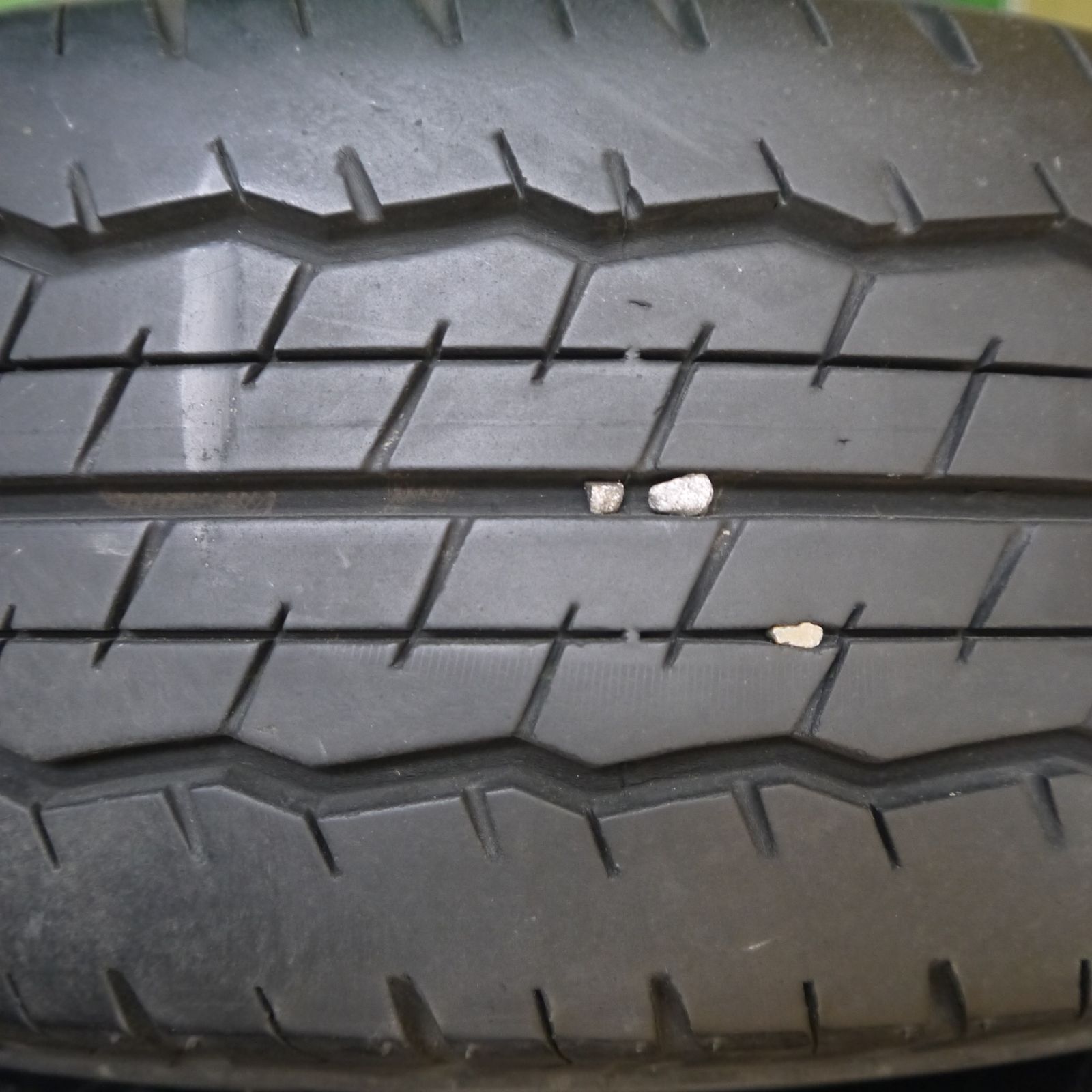 バリ溝！9分☆トヨタ ハイエース 純正 スチール 195/80R15 107/105L 