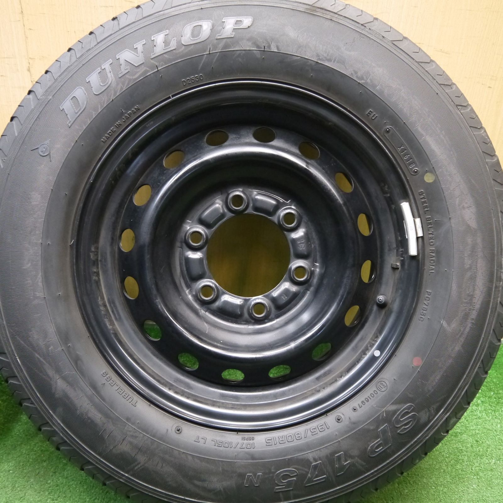 バリ溝！9分☆トヨタ ハイエース 純正 スチール 195/80R15 107/105L 
