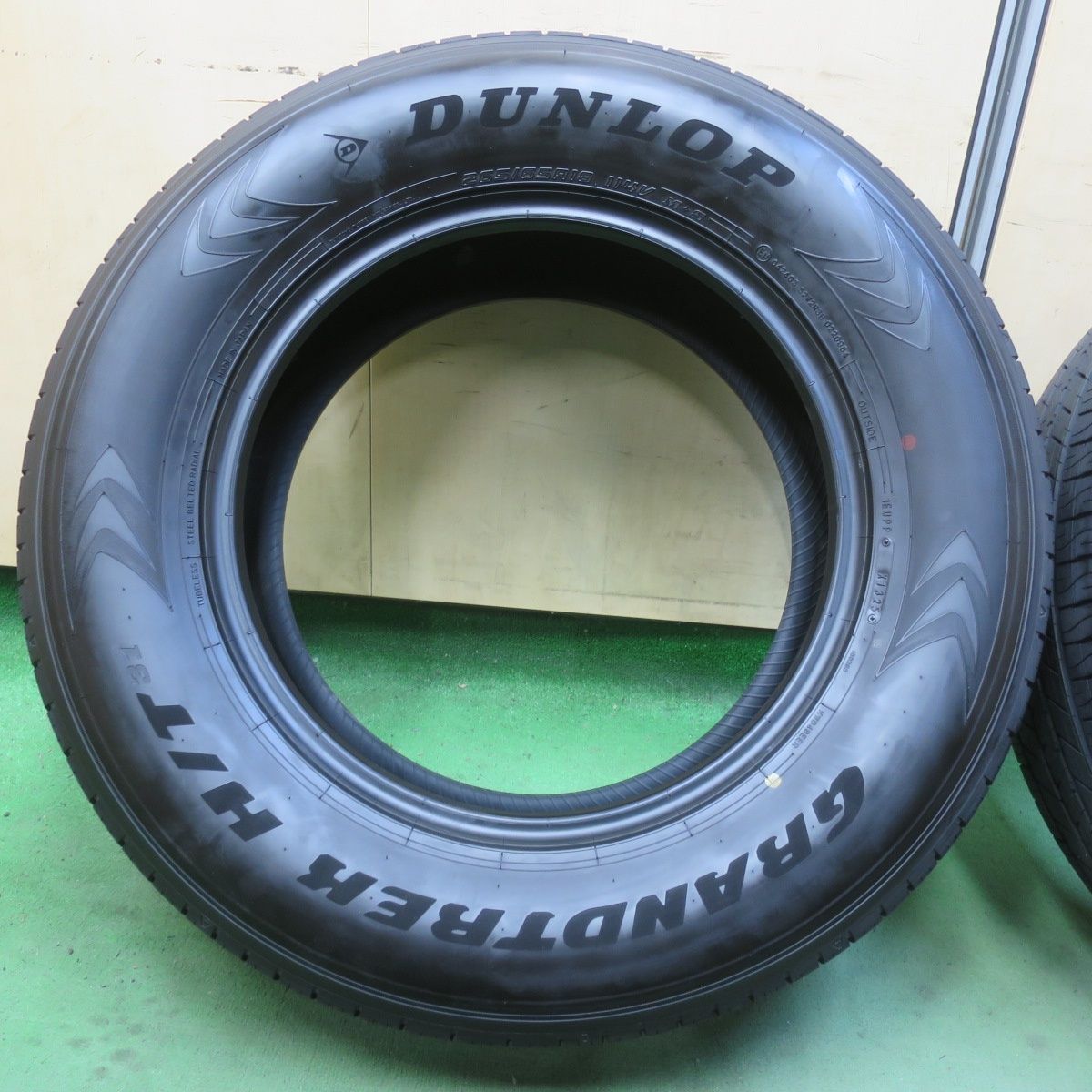 新車外し！25年☆265/65R18 ダンロップ グラントレック H/T 31 タイヤ 