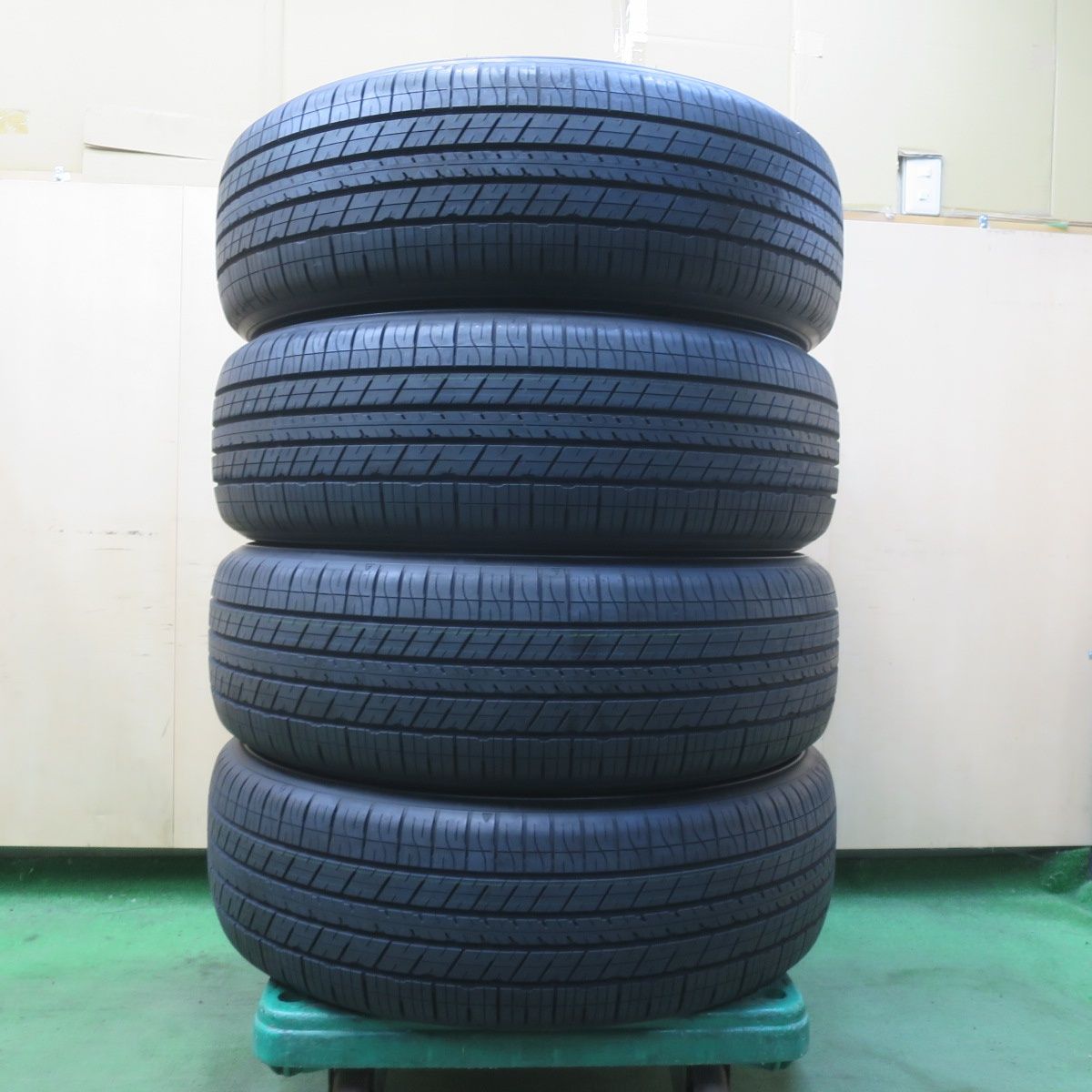 新車外し！25年☆265/65R18 ダンロップ グラントレック H/T 31 タイヤ 