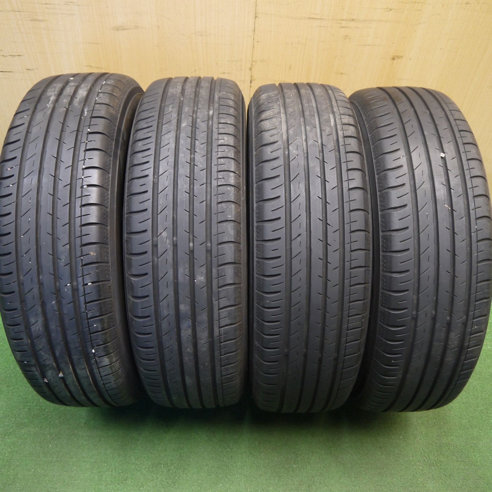 バリ溝！8.5分☆175/65R15 ヨコハマ BluEarth-GT AE51 TOPY スチール 