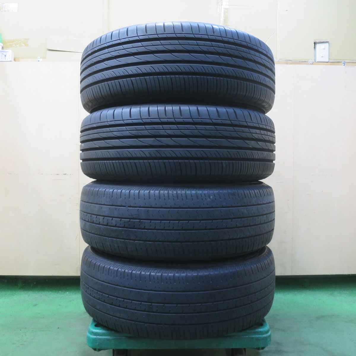 バリ溝！キレイ！9.5分☆日産 T32 エクストレイル 純正 225/65R17 