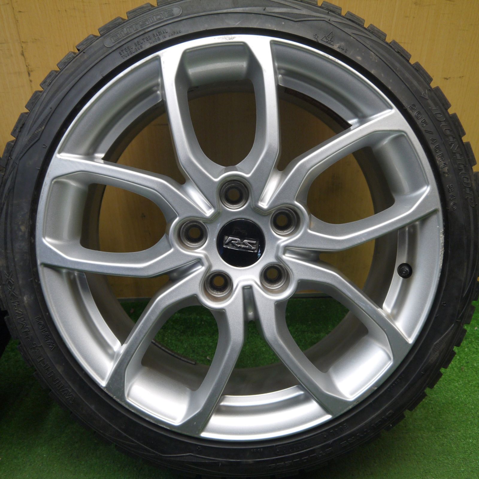 4本価格☆ルノー ルーテシア RS 純正 205/45R17 スタッドレス