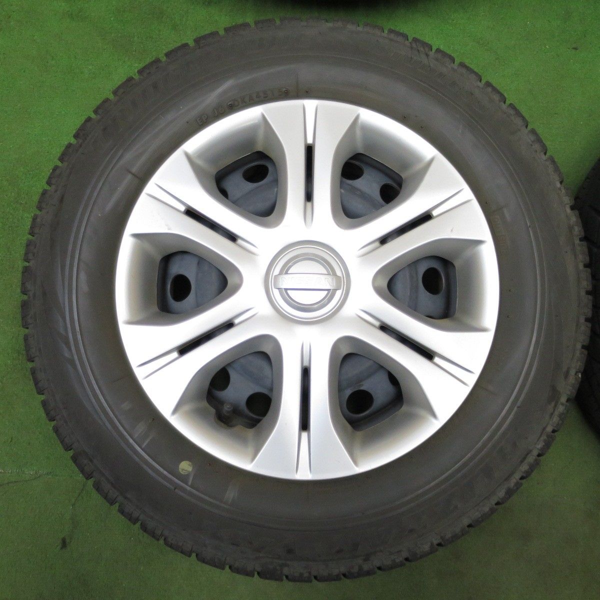 4本価格☆日産 ノート 純正 スチール 185/70R14 スタッドレス 