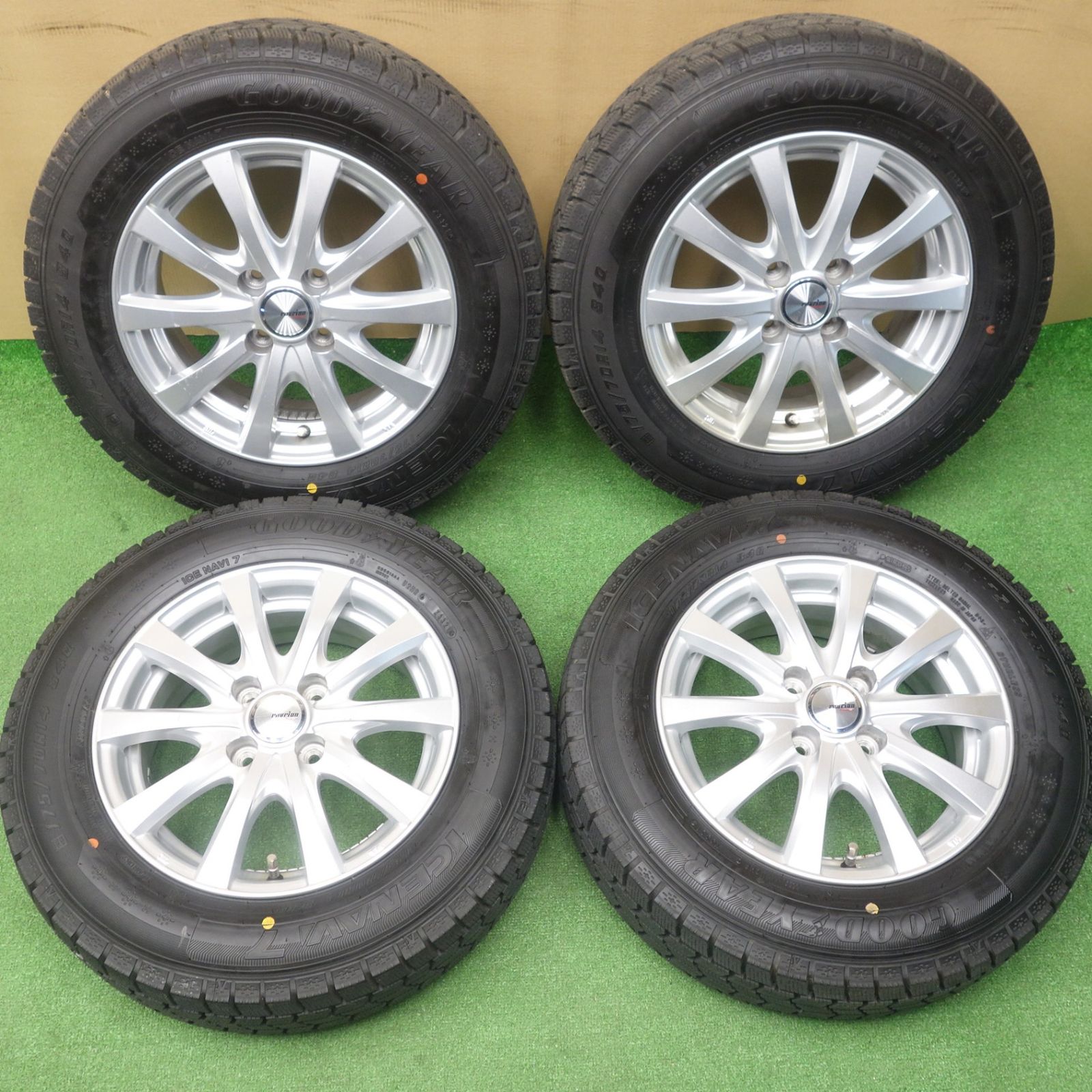 バリ溝！ほぼ10分☆スタッドレス 175/70R14 グッドイヤー アイスナビ7 