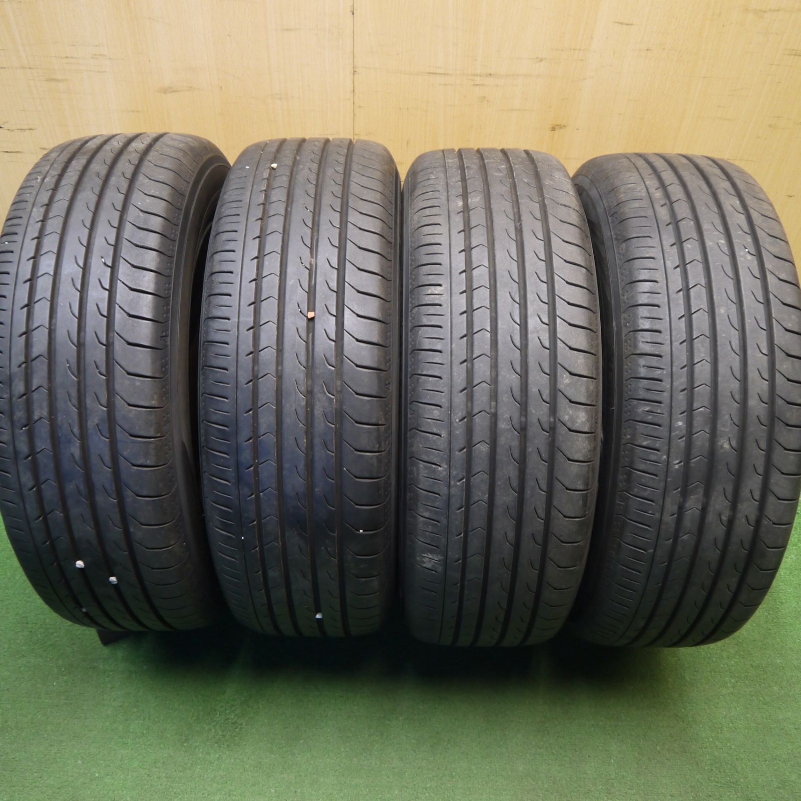 バリ溝！22年！キレイ！9.5分☆195/65R15 ヨコハマ BluEarth-RV RV03 