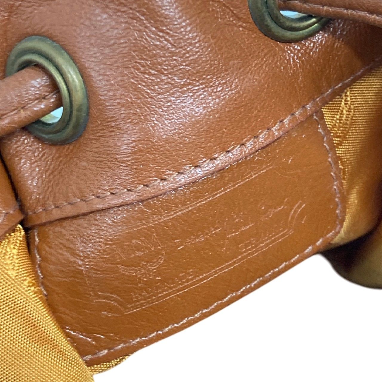 ショルダーバッグ MCM/エムシーエム/レザー/巾着型/ショルダーバッグ 