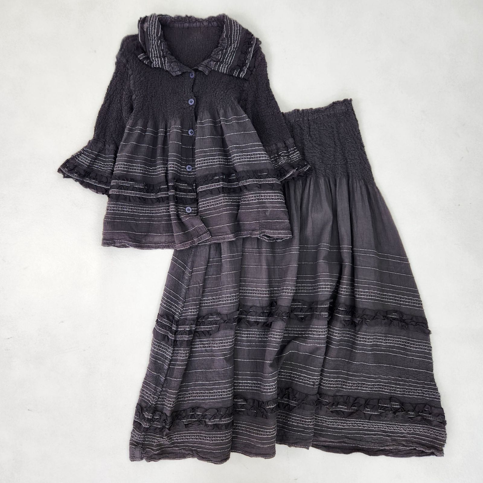 ミーイッセイミヤケ　ワンピース　スカート 未使用級 極美品 me by ISSEY MIYAKE ワンピース 希少フリル プリーツ
