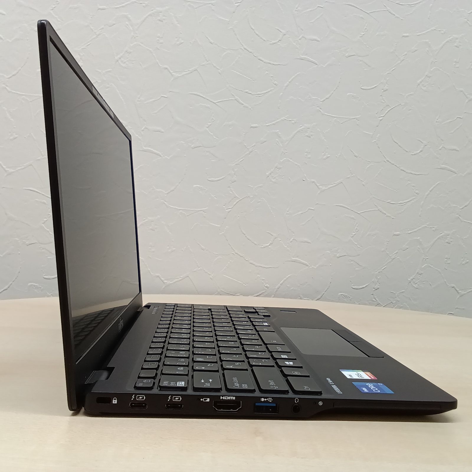 美品】富士通 U9311/F i7 第11世代 16GB SSD - メルカリ