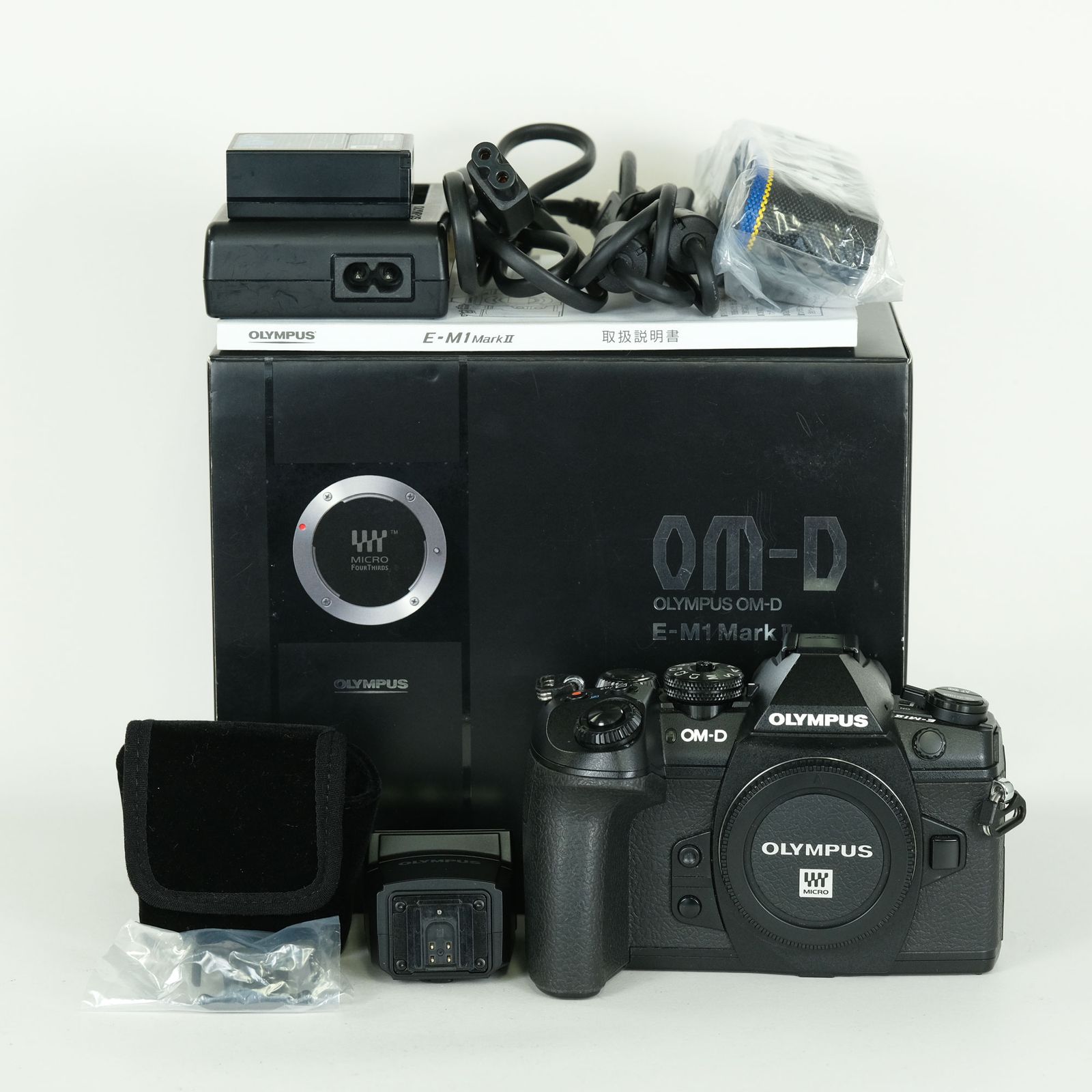 美品 | シャッター数2,910回] OLYMPUS OM-D E-M1 Mark II [ボディ 