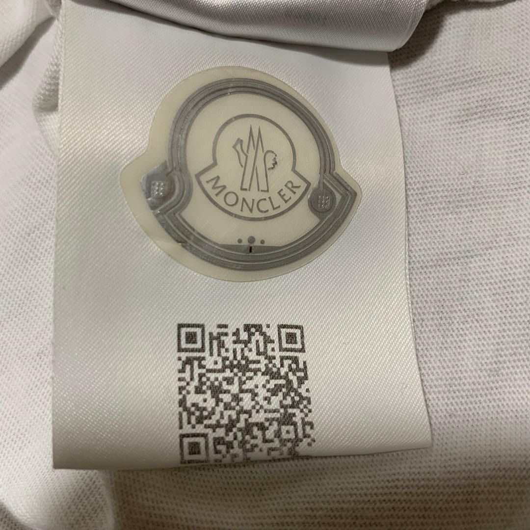 モンクレール サイドロゴ レタリング Tシャツ M ホワイト 3S759 - メルカリ