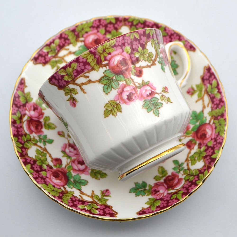 ヴィンテージ 食器 トリオ ティーカップ＆ソーサー Royal Stafford