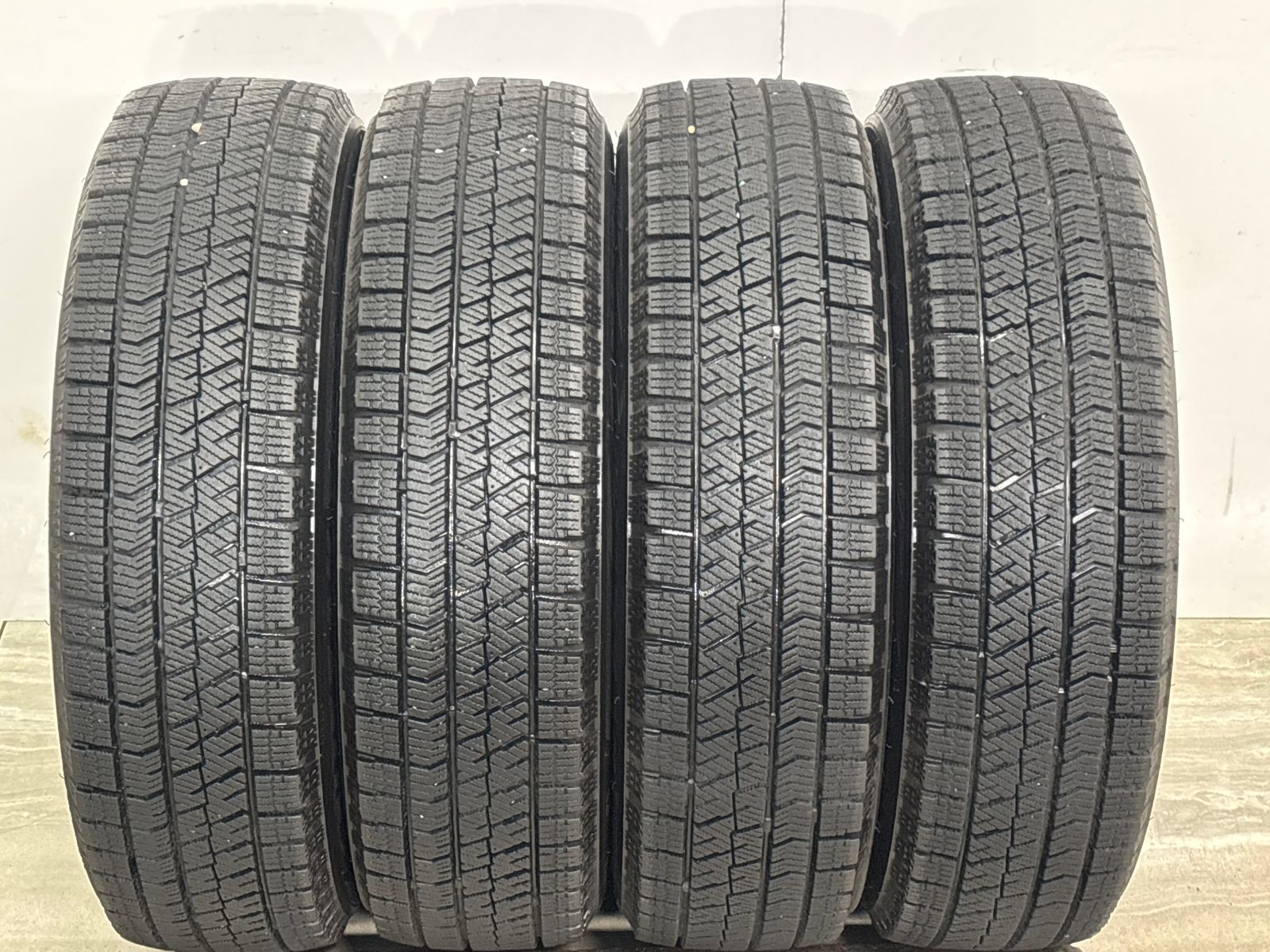 美品】バルミナ 14in 4.5J +45 PCD100 ブリヂストン ブリザック VRX2 