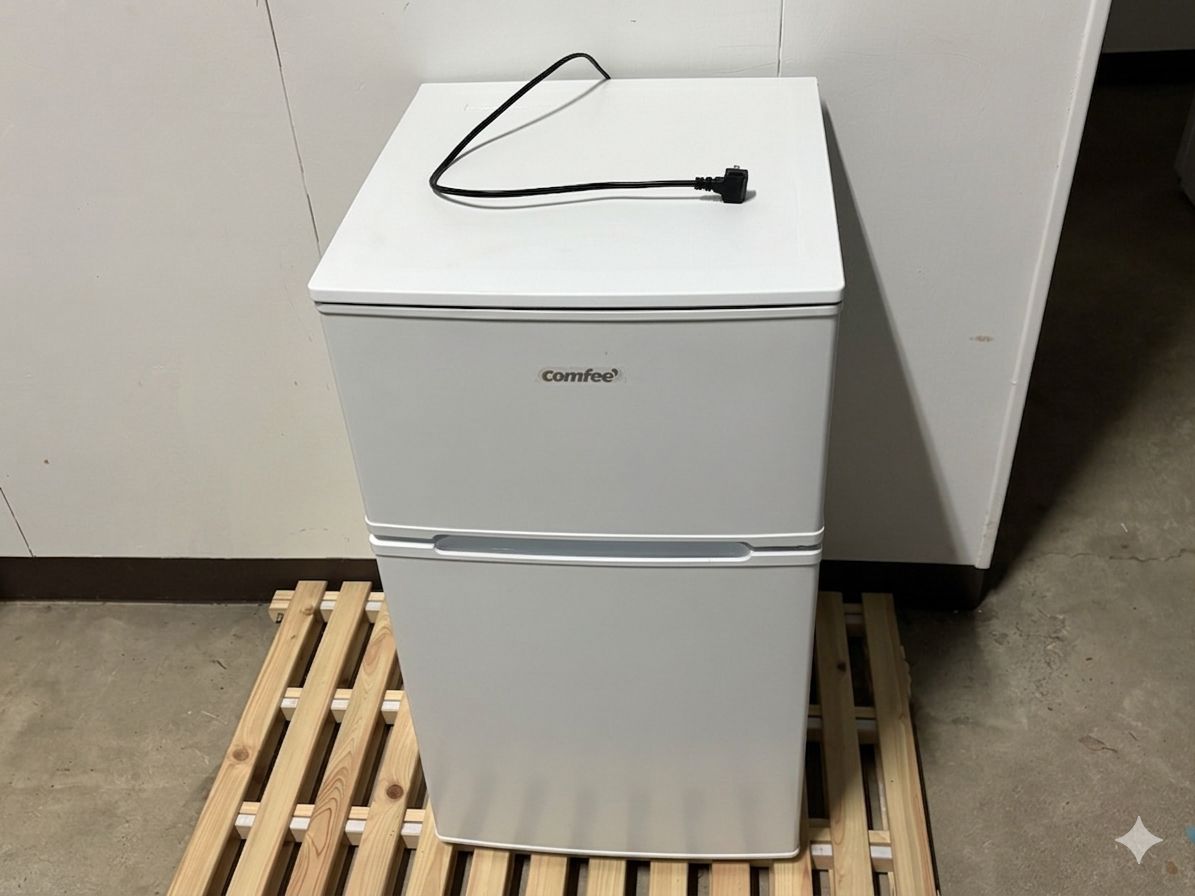 ?Comfee 2ドア冷凍冷蔵庫 90L RCT90WH/E 2023年製 - メルカリ