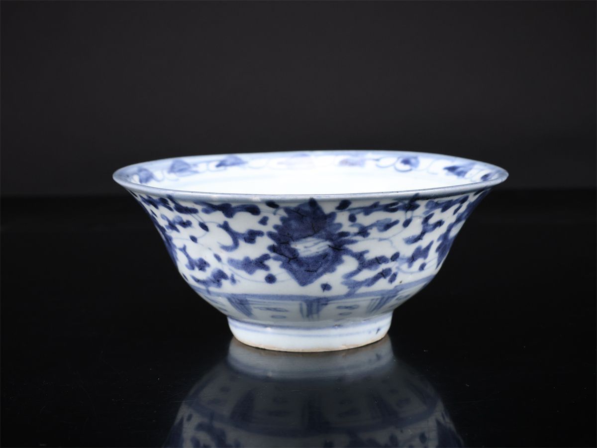 中国古玩・明時代 染付唐草紋碗・唐物13×h6.7cm 李