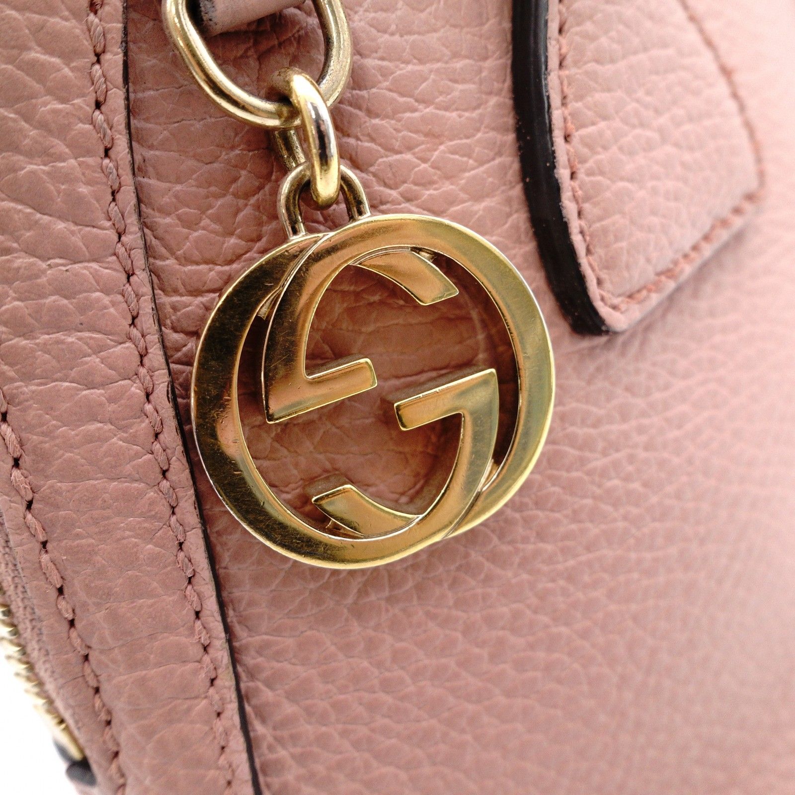 GUCCI グッチ インターロッキング ショルダーバッグ レザー GUCCI グッチ インターロッキング ショルダーバッグ レザー