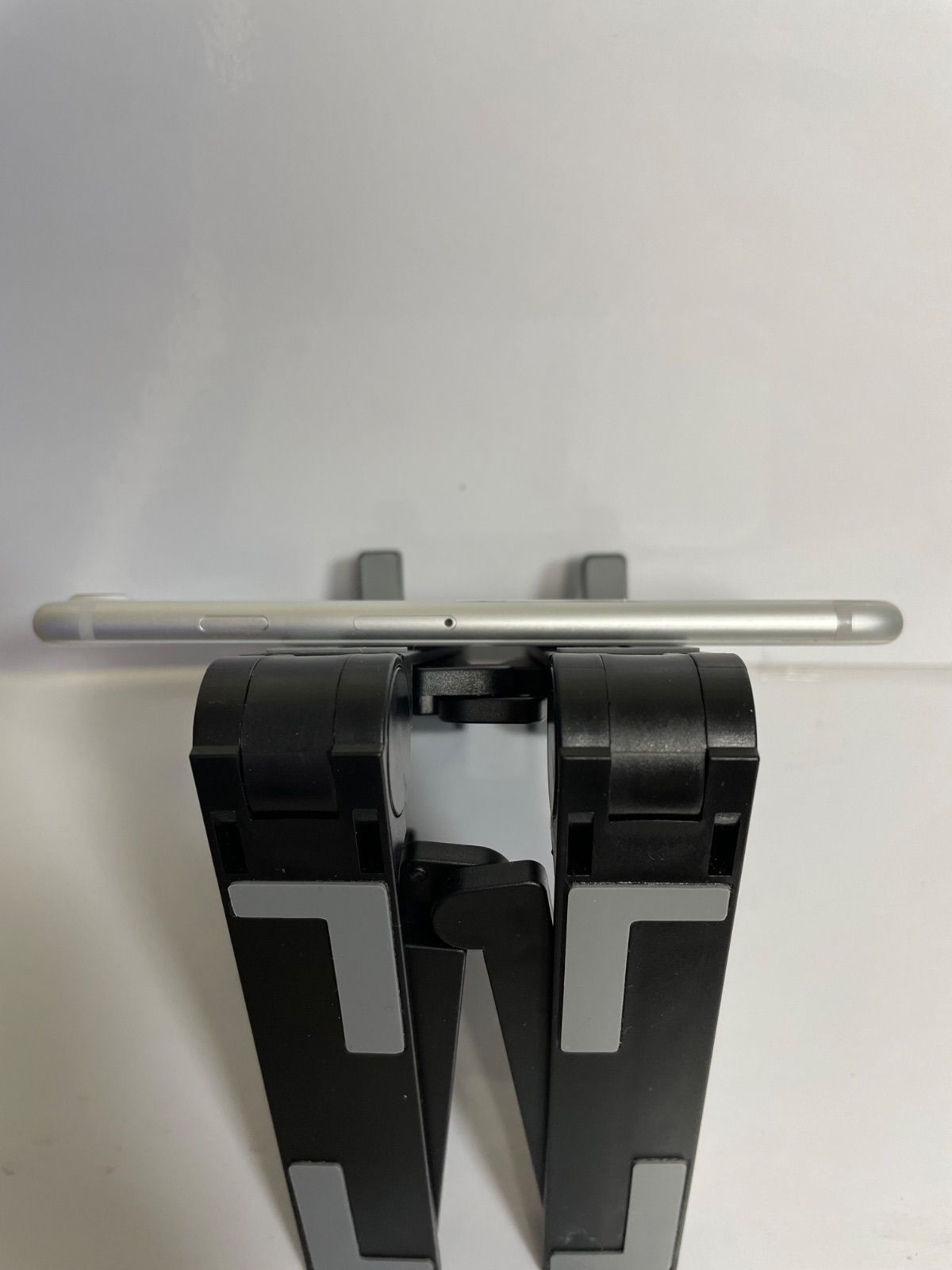 中古】iPhone 7 128GB シルバー Softbank SIMロック解除済 - メルカリ