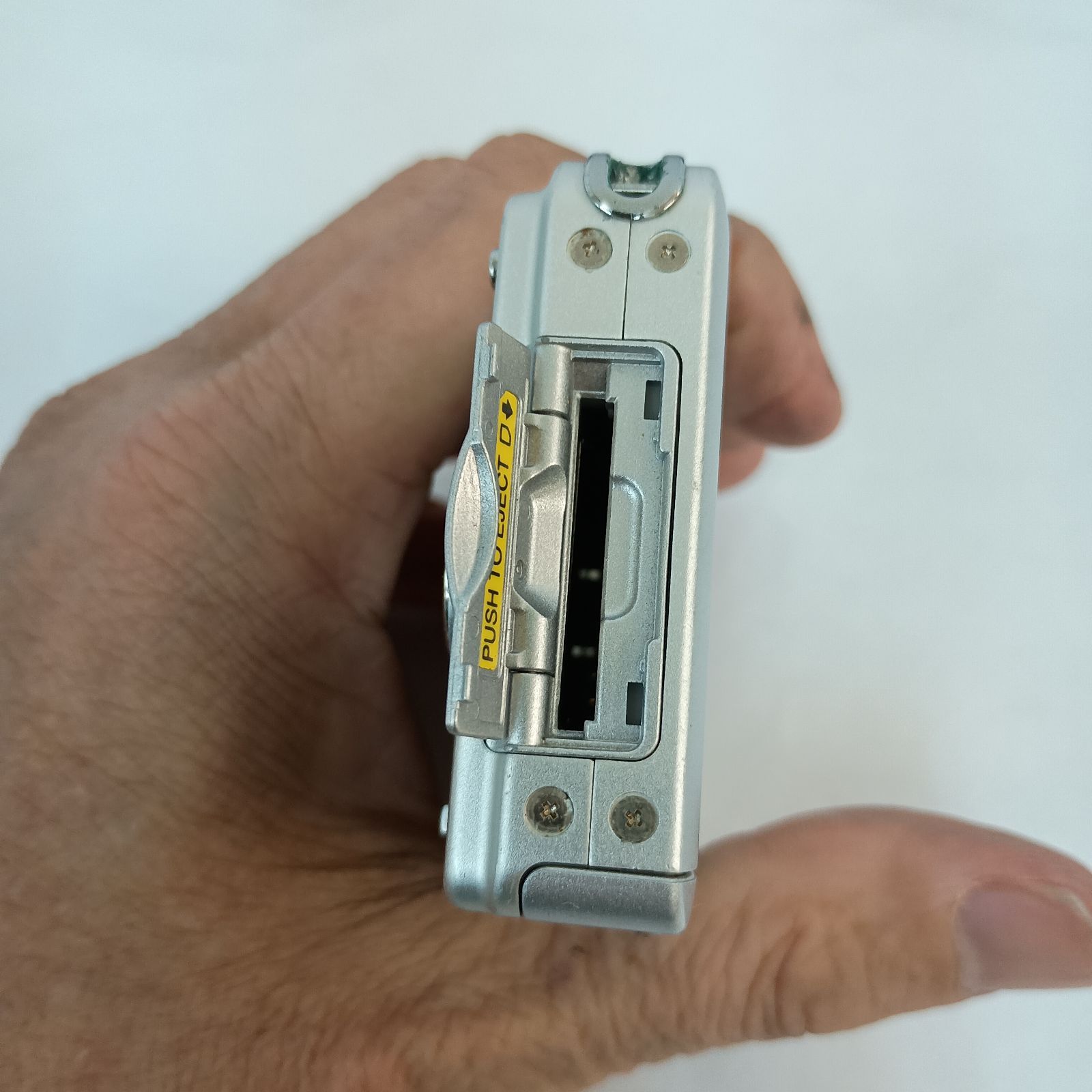 Nikon COOLPIX コンパクトデジカメ 通電確認済み 充電器付 シルバー