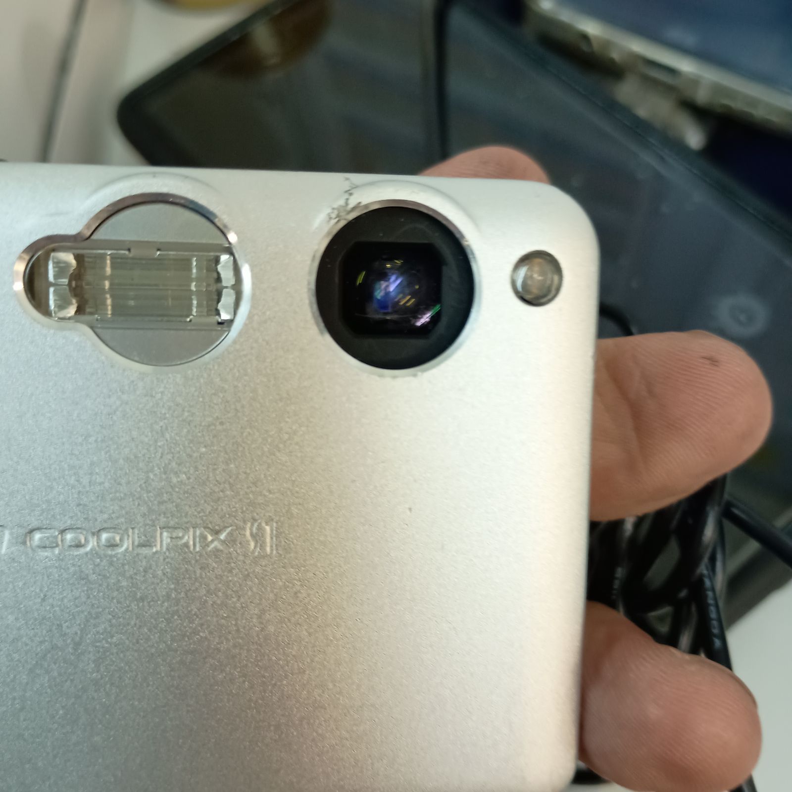 Nikon COOLPIX コンパクトデジカメ 通電確認済み 充電器付 シルバー