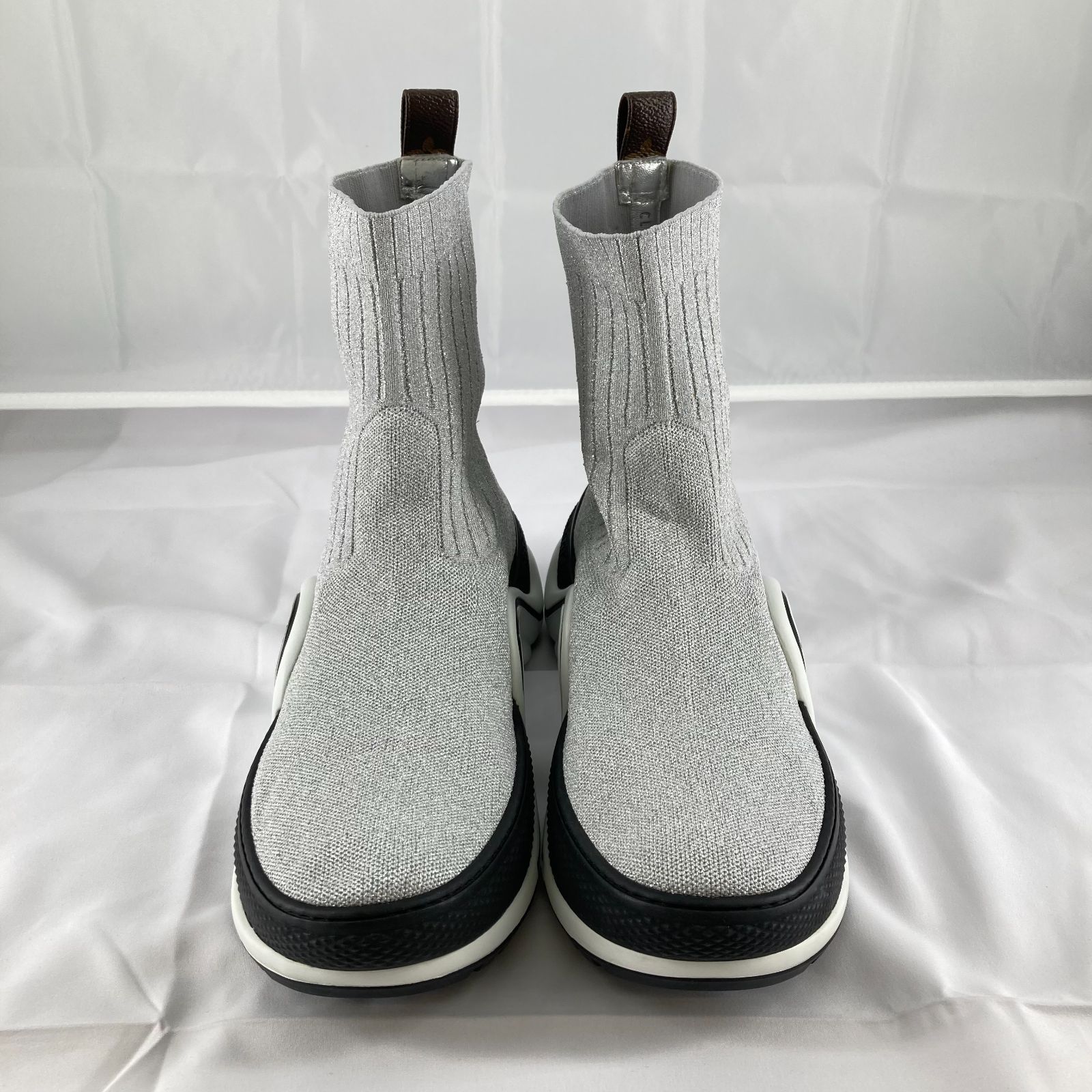 ルイヴィトン スニーカー シルバー LOUIS VUITTON ルイヴィトン アーク 