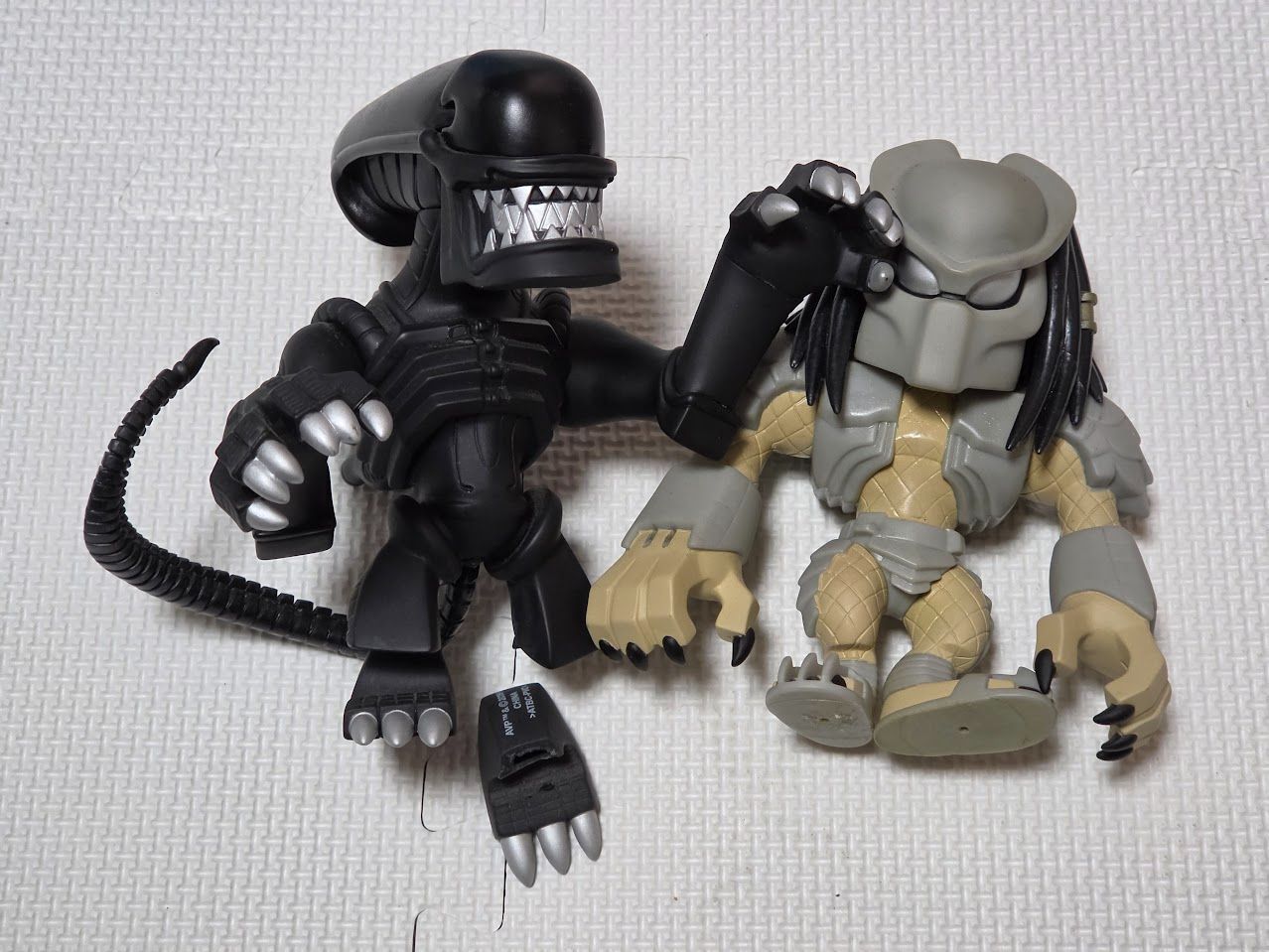 AVP x TOUMA デフォルメフィギュア エイリアン プレデター 訳あり品