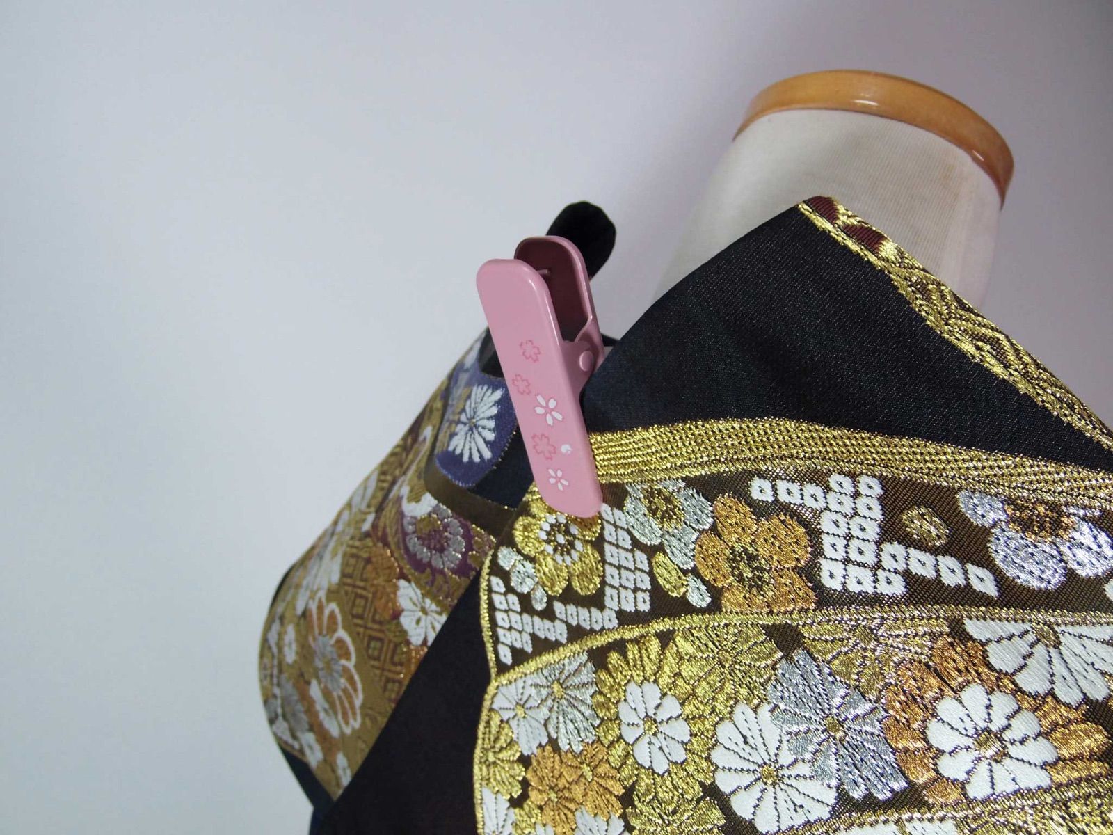 極上 友禅 振袖 長襦袢セット 金駒刺繍 金彩 正絹 ガード加工 桜 極上 友禅 振袖 長襦袢セット 金駒刺繍 金彩 正絹 ガード加工 桜