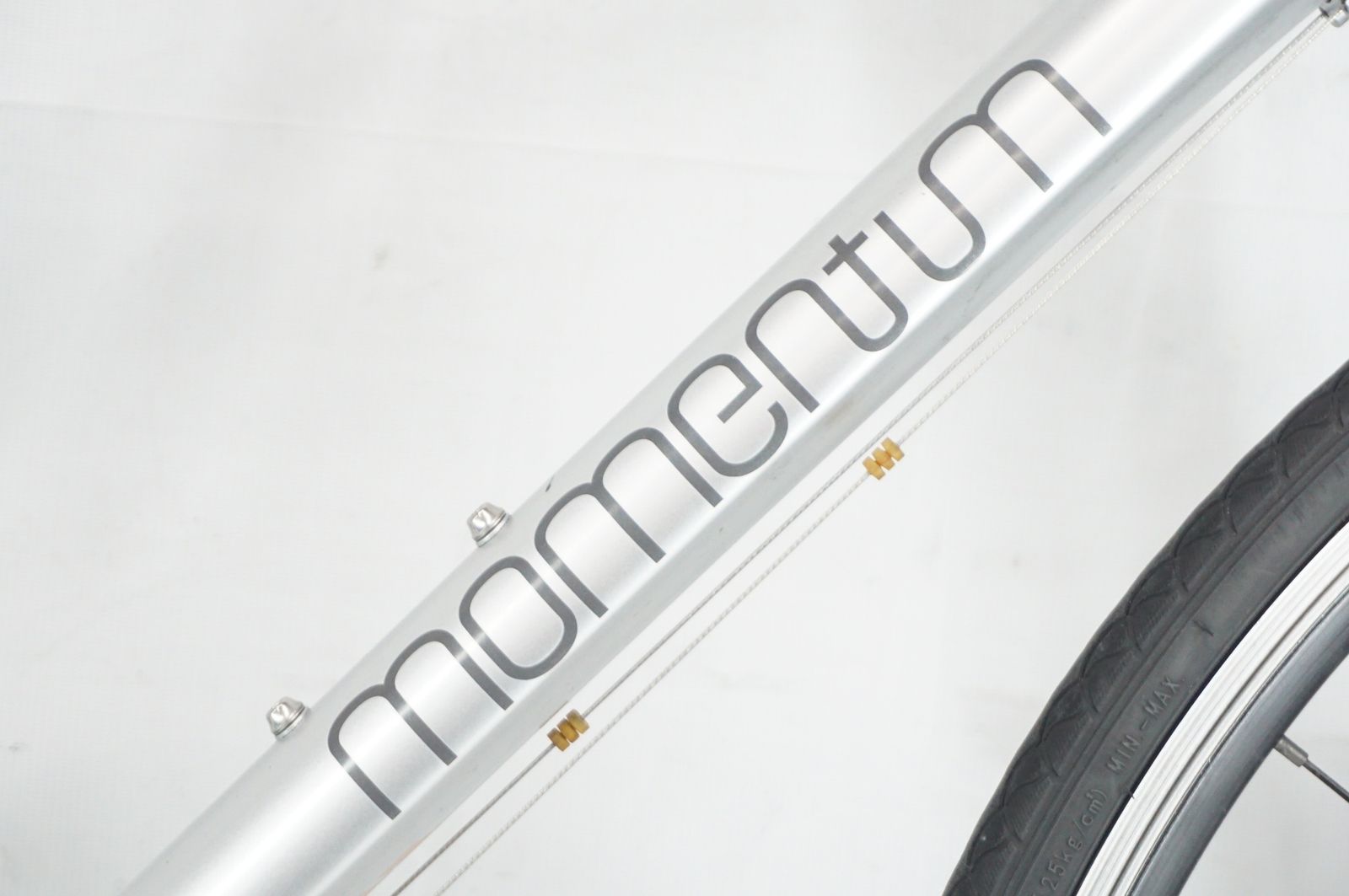 MOMENTUM 「モーメンタム」 I-NEED Z-5 AIR 2017年頃 クロスバイク 