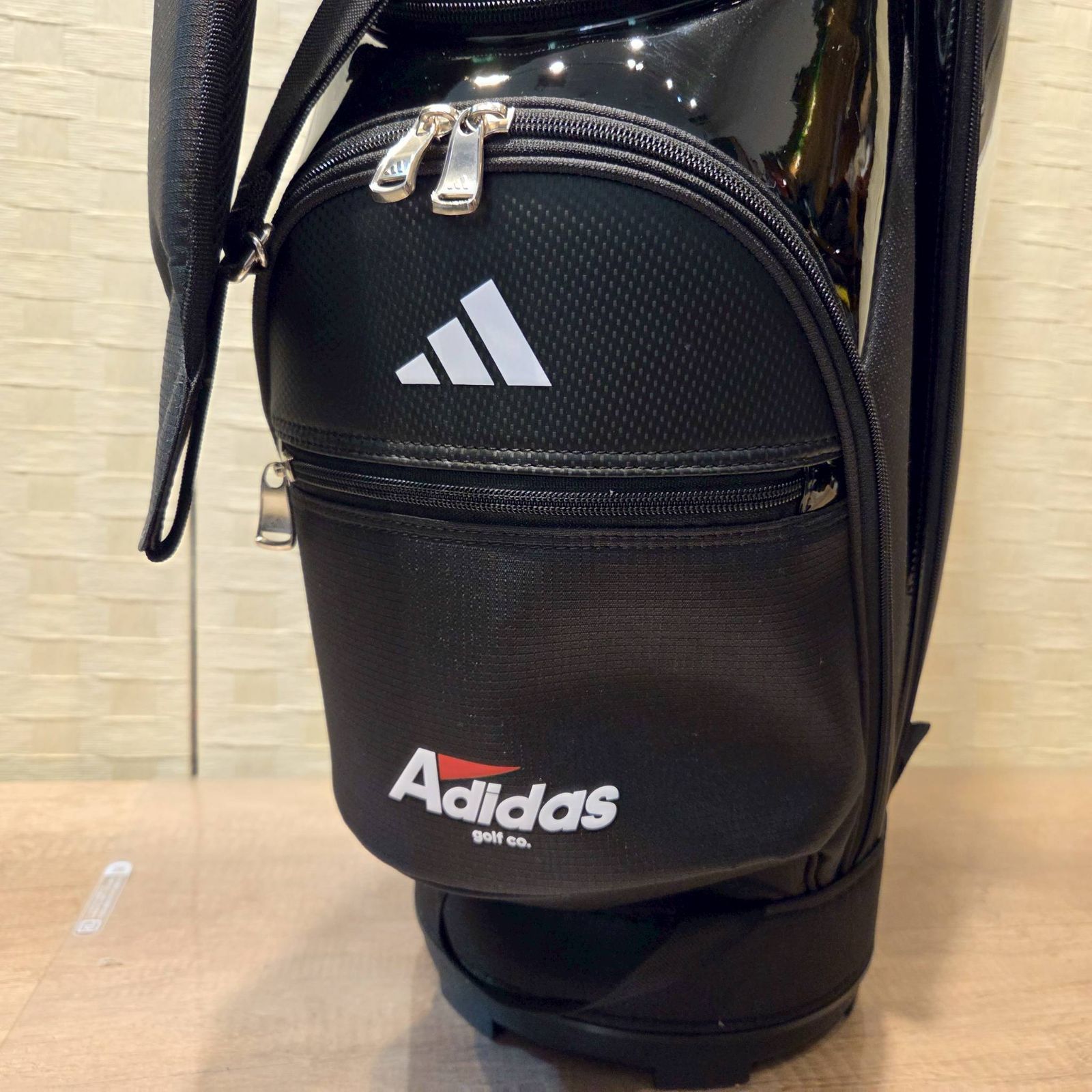 新品・未使用品】adidas アディダス 軽量 パフォーマンス メンズ 