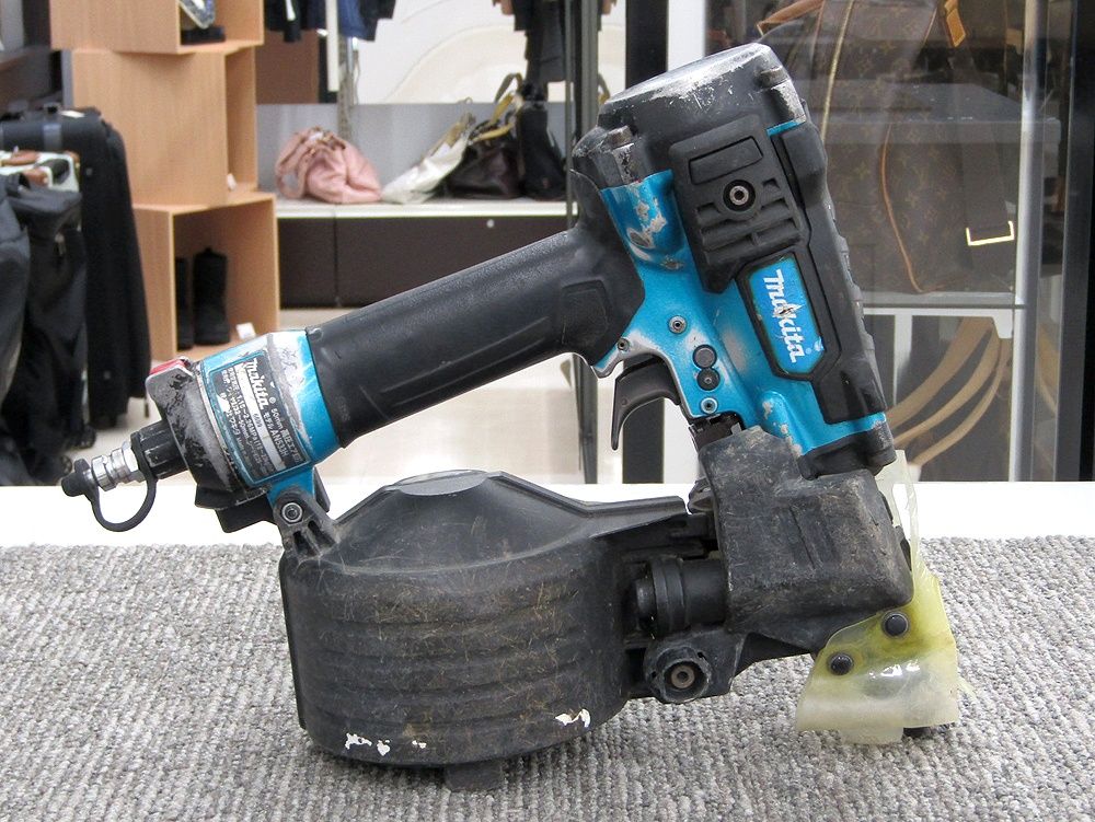 makita マキタ AN533H 50mm高圧エア釘打ち機 青 - メルカリ