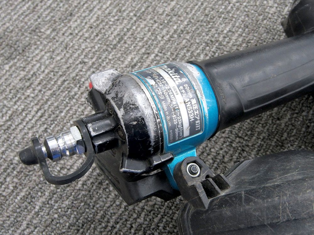 makita マキタ AN533H 50mm高圧エア釘打ち機 青 - メルカリ