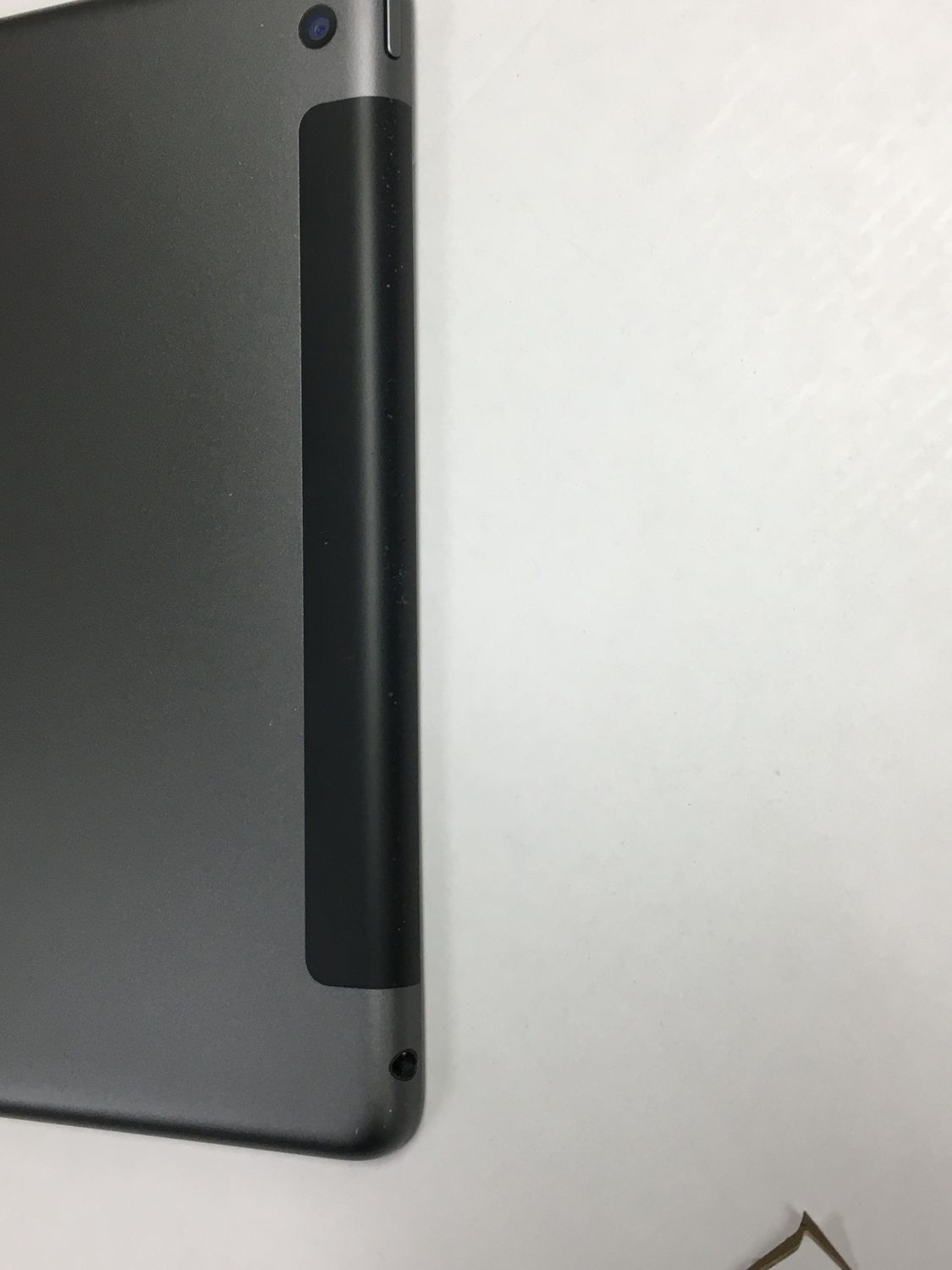 あ*い様 Apple iPad (第8世代) 32GB バッテリー97% iPad 電池97％(充放電105回) 第8世代 32GB SIMフリー【動作確認・初期