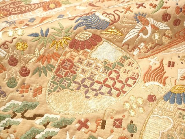 平和屋着物●六通柄袋帯　唐織　貝合わせ宝尽くし花文　金糸　正絹　逸品　CABF5324hy 平和屋着物○六通柄袋帯 唐織 貝合わせ宝尽くし花文 金糸 正絹 逸品