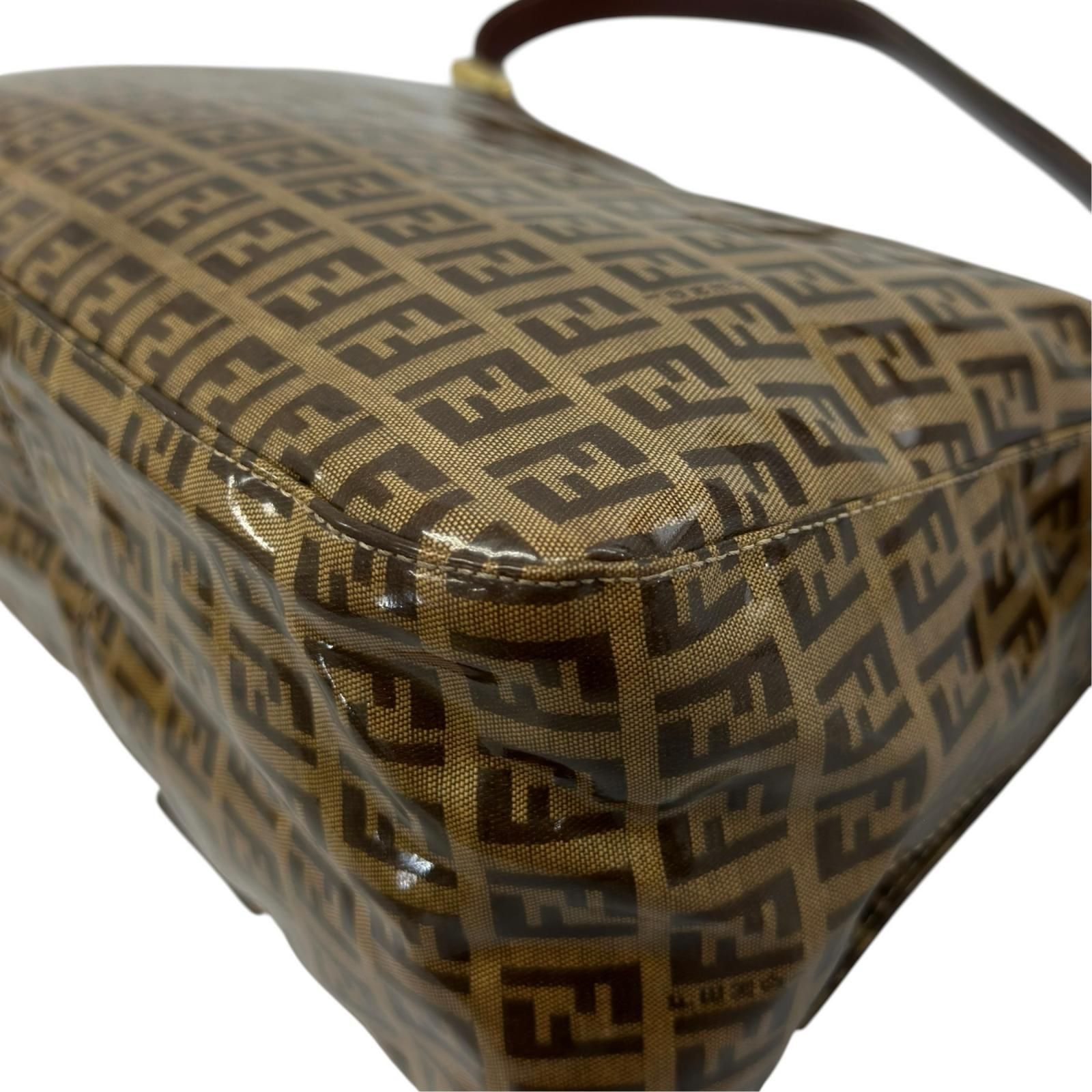 FENDI フェンディ ズッキーノ マンマバケット ショルダーバッグ