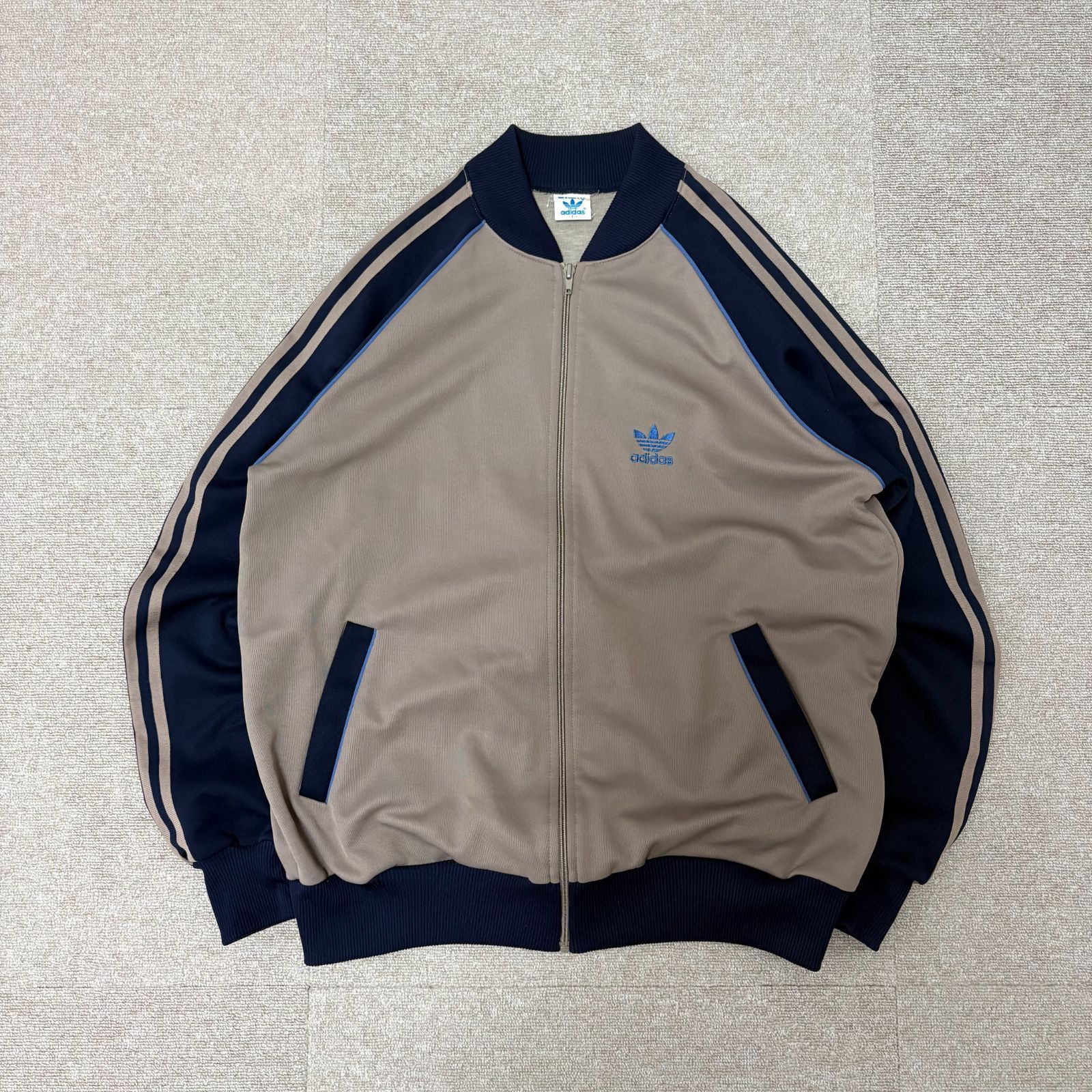 80s adidas トラックジャケット ブラウン - メルカリ