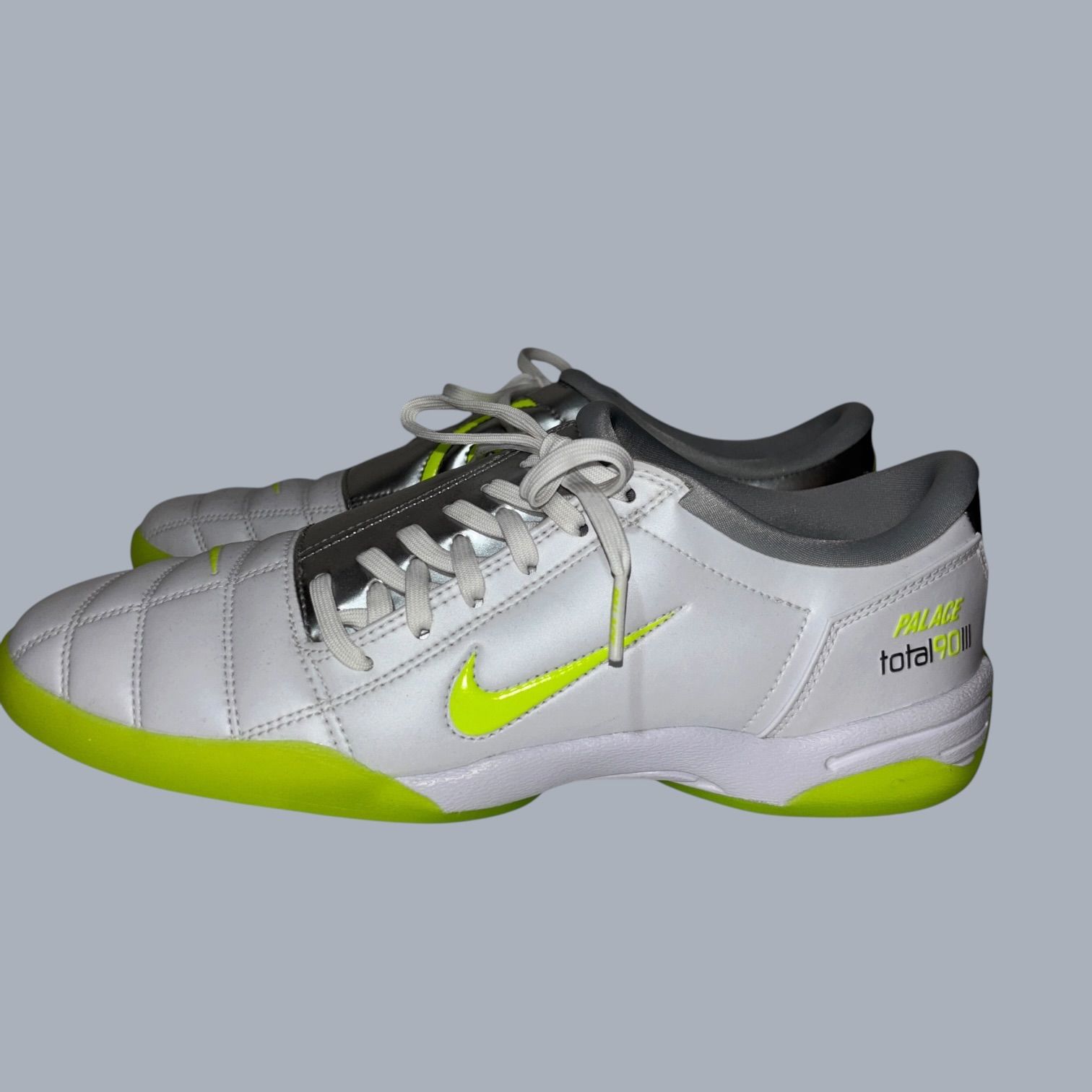 【新品未使用】PALACE Nike Total90 27.5 US9.5 メルカリ