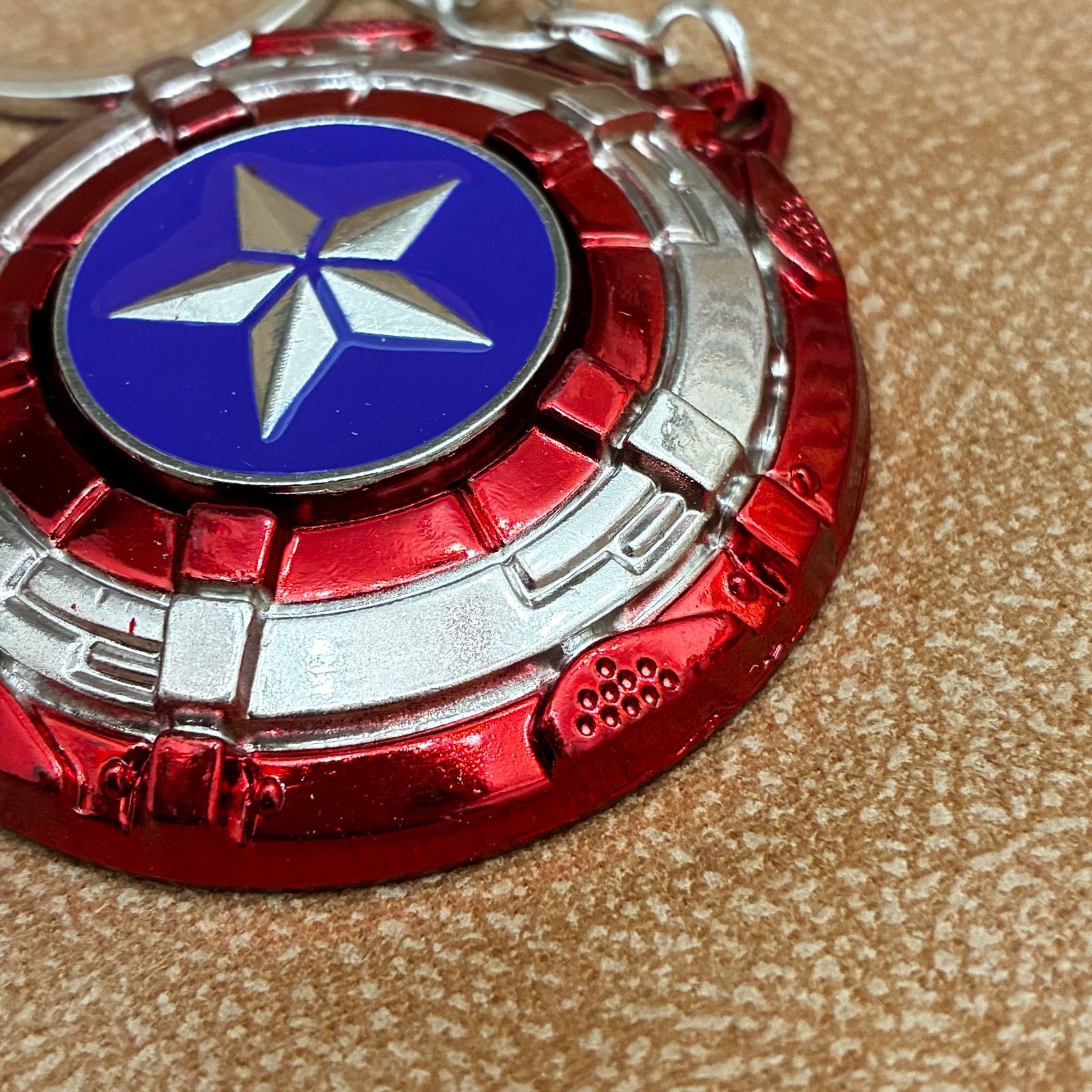 キャプテンアメリカ キーホルダー シールド 盾 マーベル MCU 